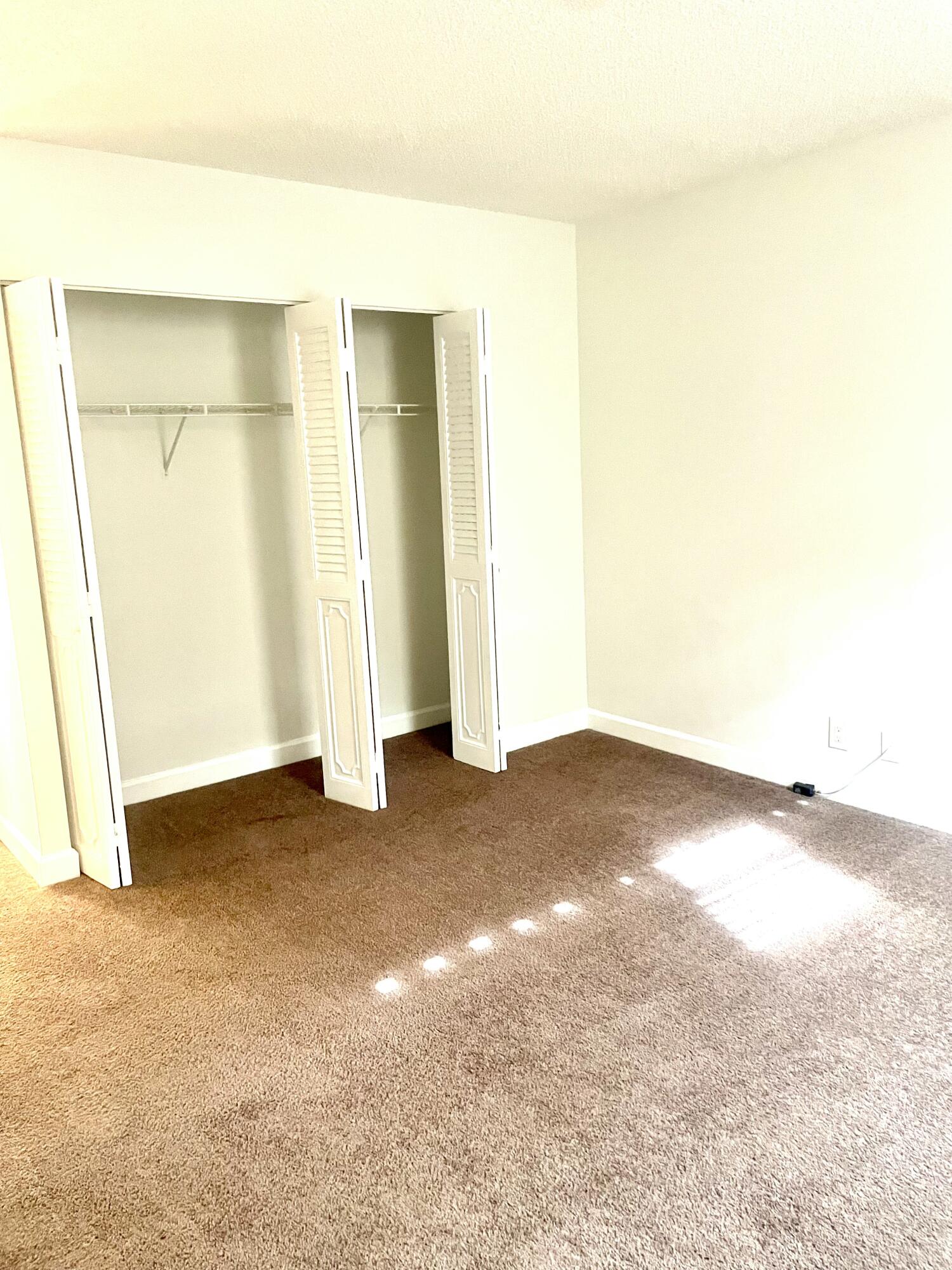 2121 N Ocean Boulevard 105e