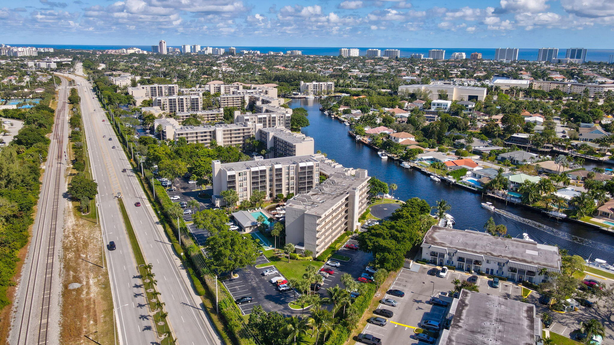 21 Royal Palm Way 606