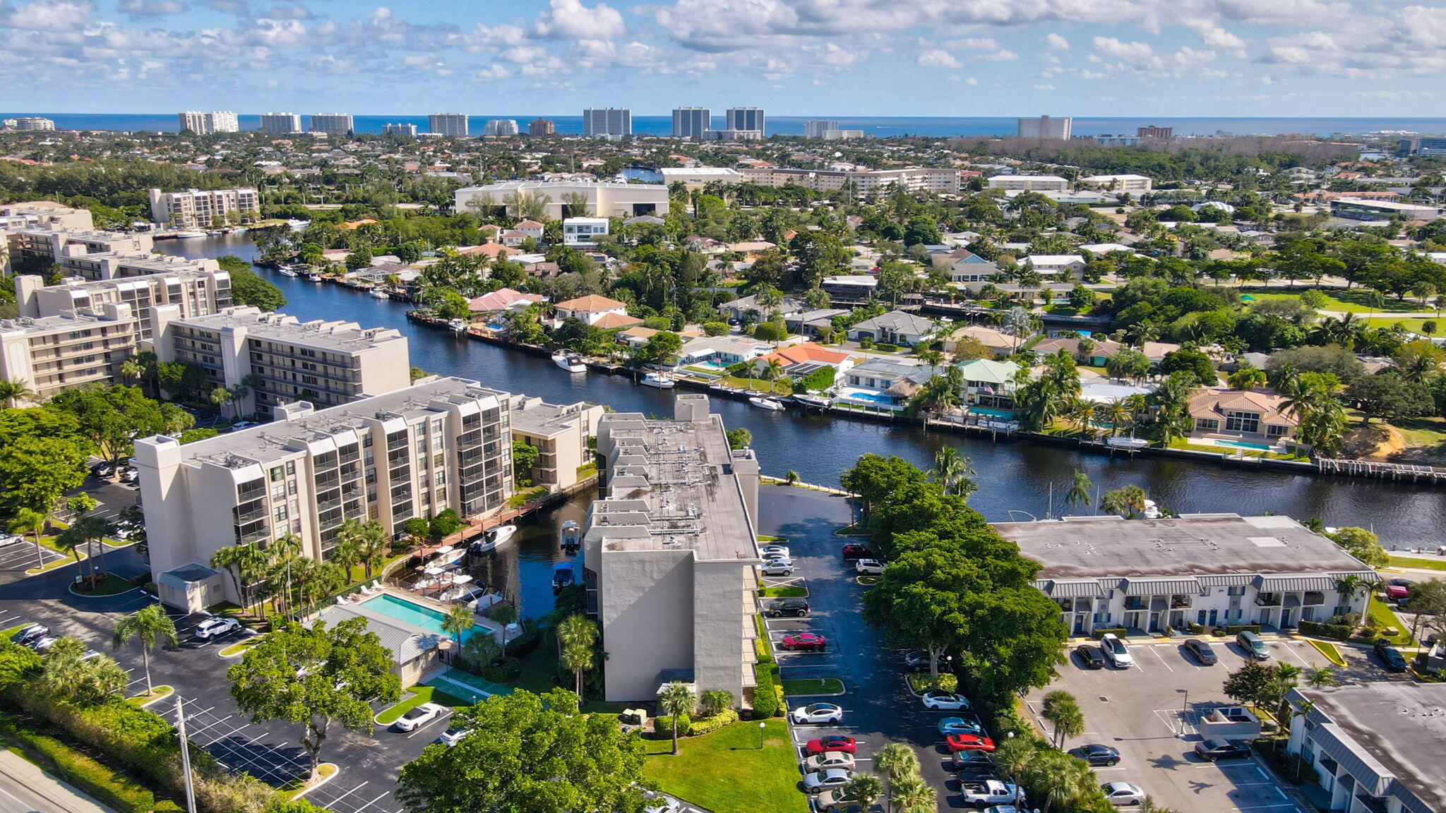 21 Royal Palm Way 606