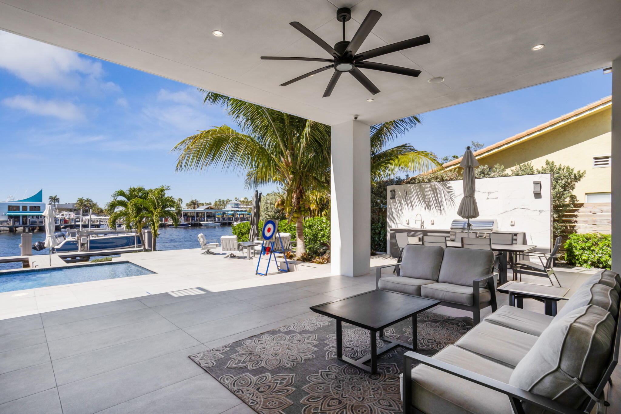 149 SE 18th Avenue