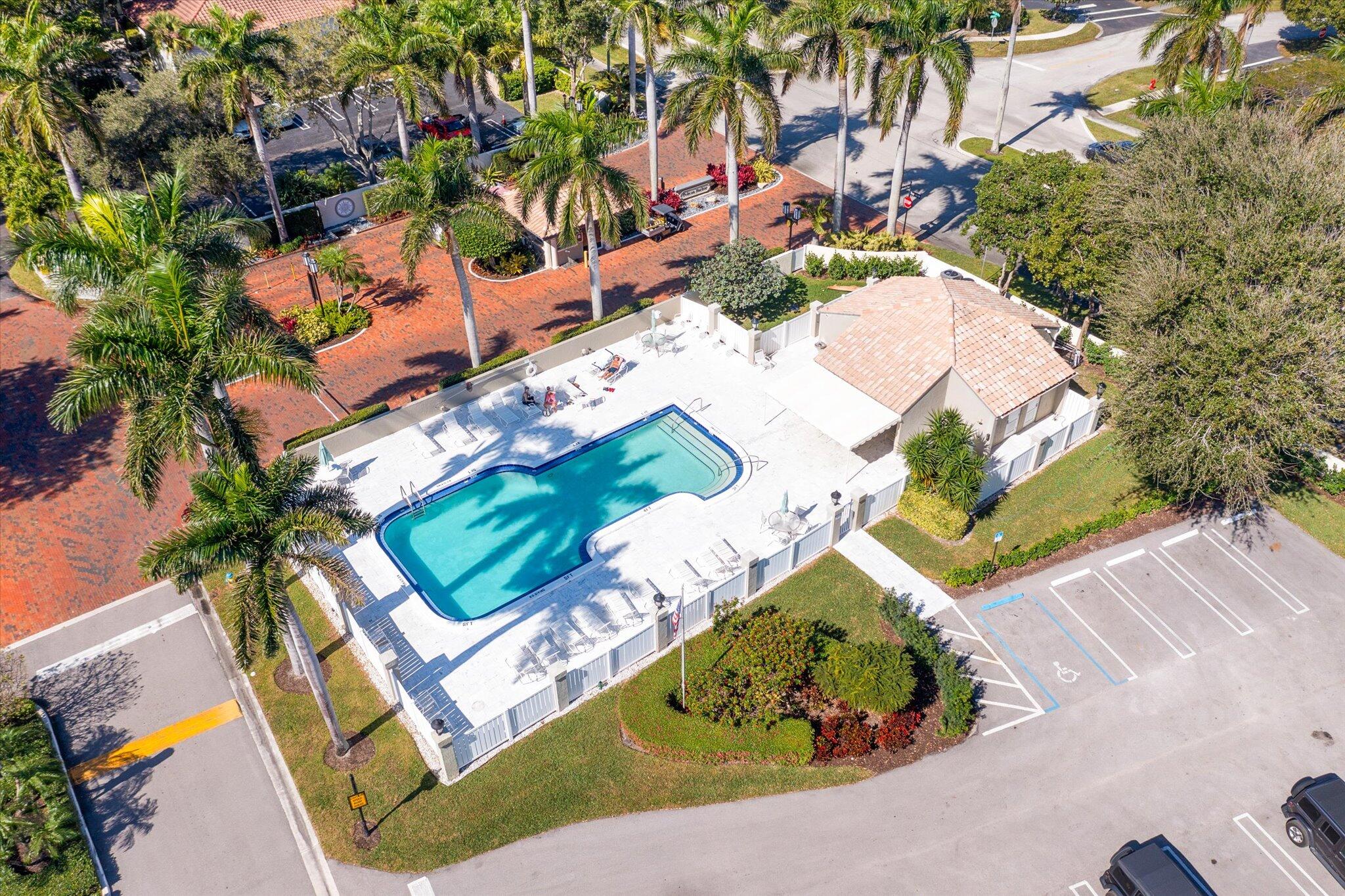 571 Pelican Way