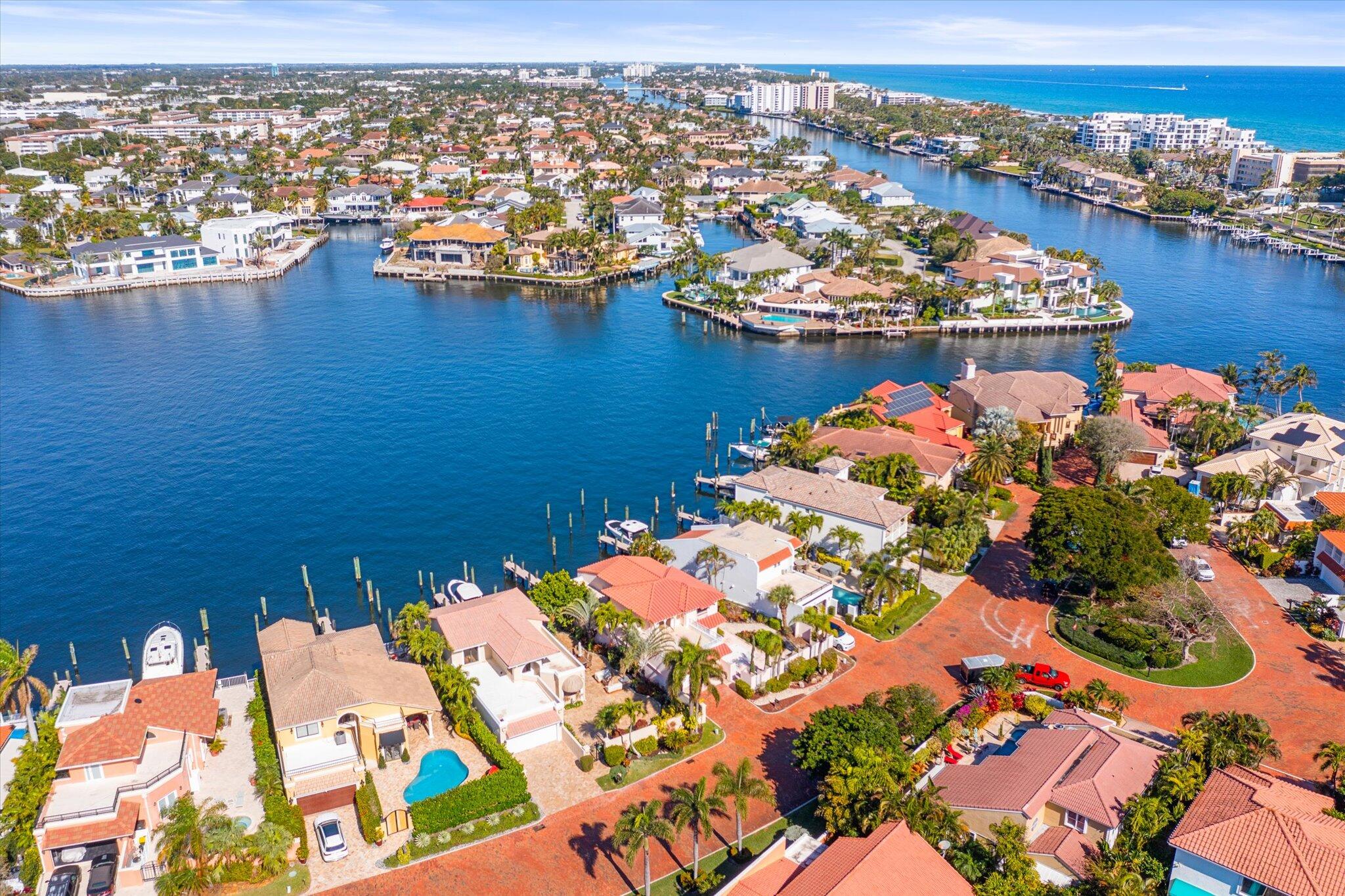 571 Pelican Way