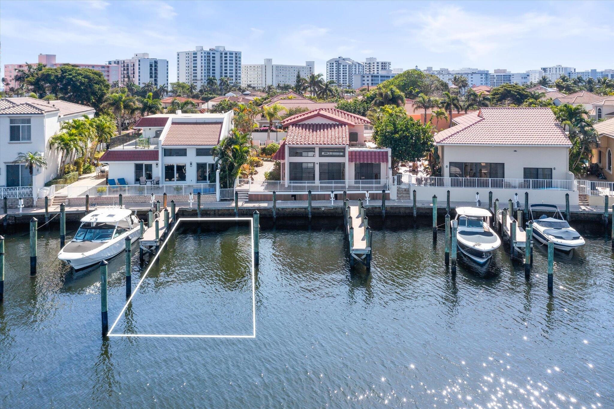 571 Pelican Way