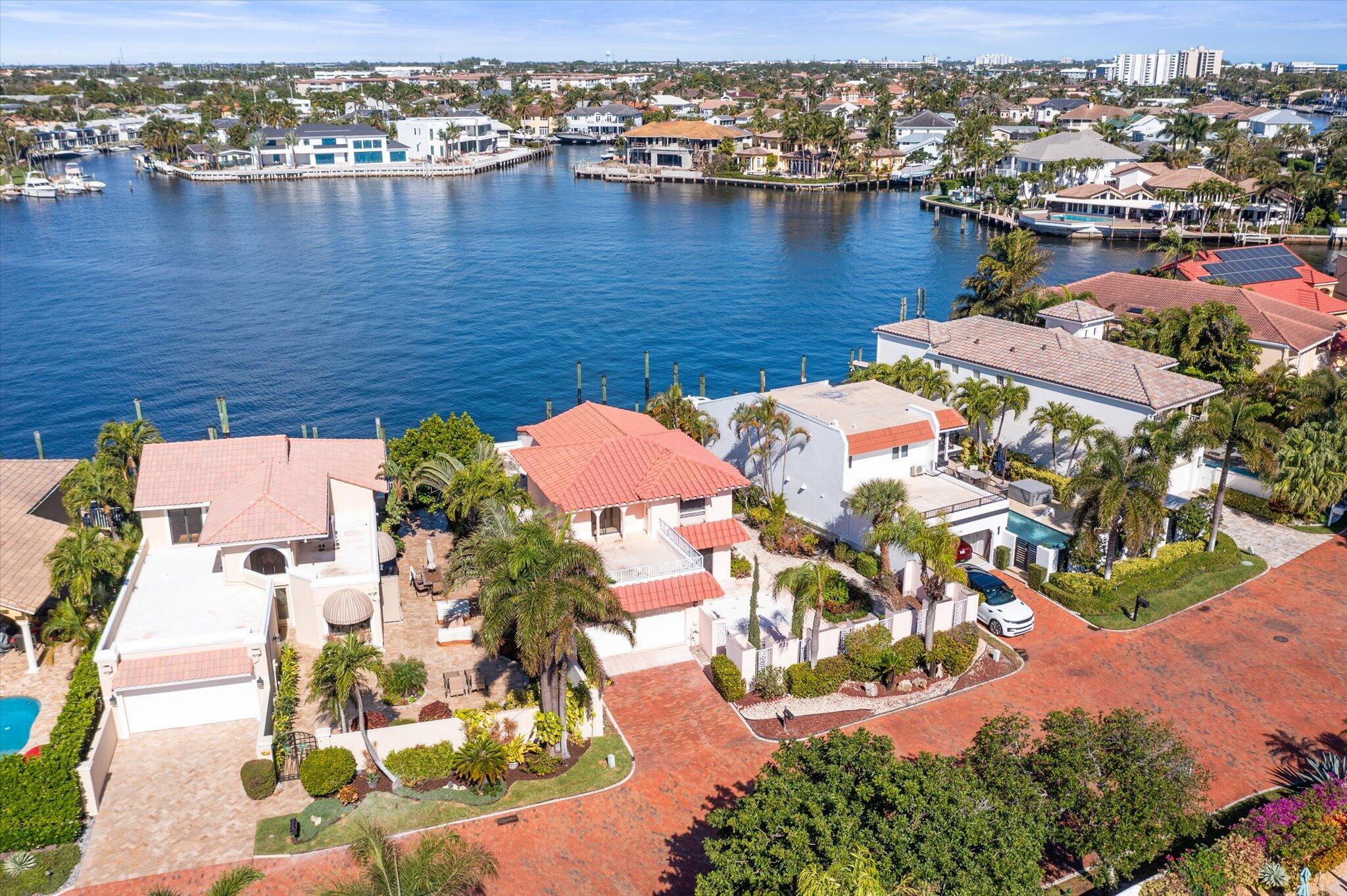 571 Pelican Way