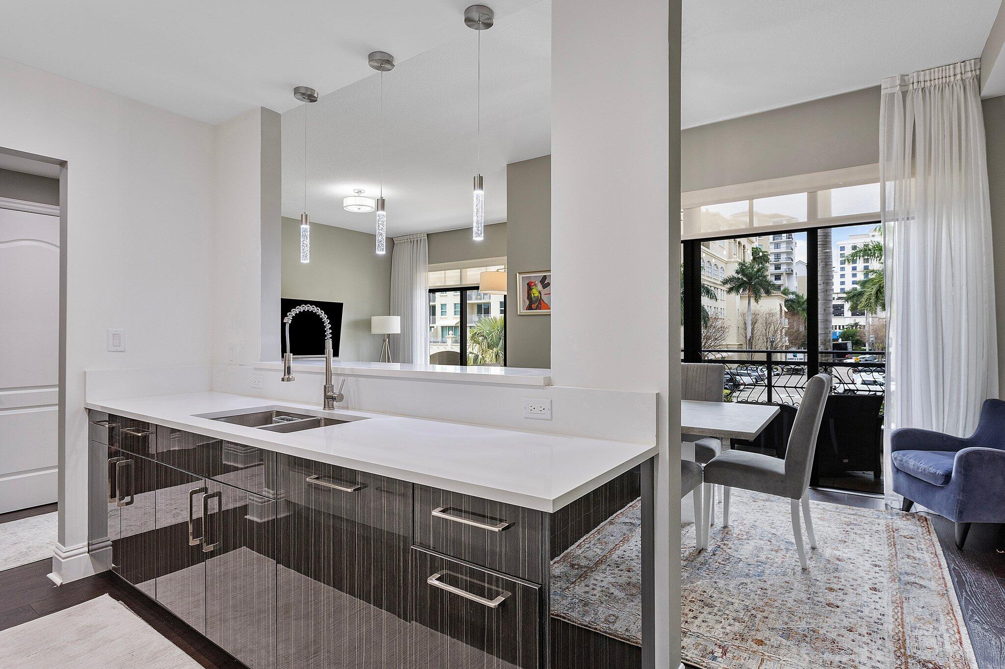 200 E Palmetto Park Road 10