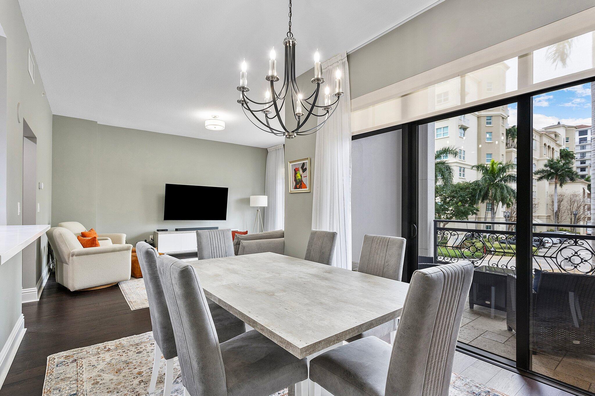 200 E Palmetto Park Road 10