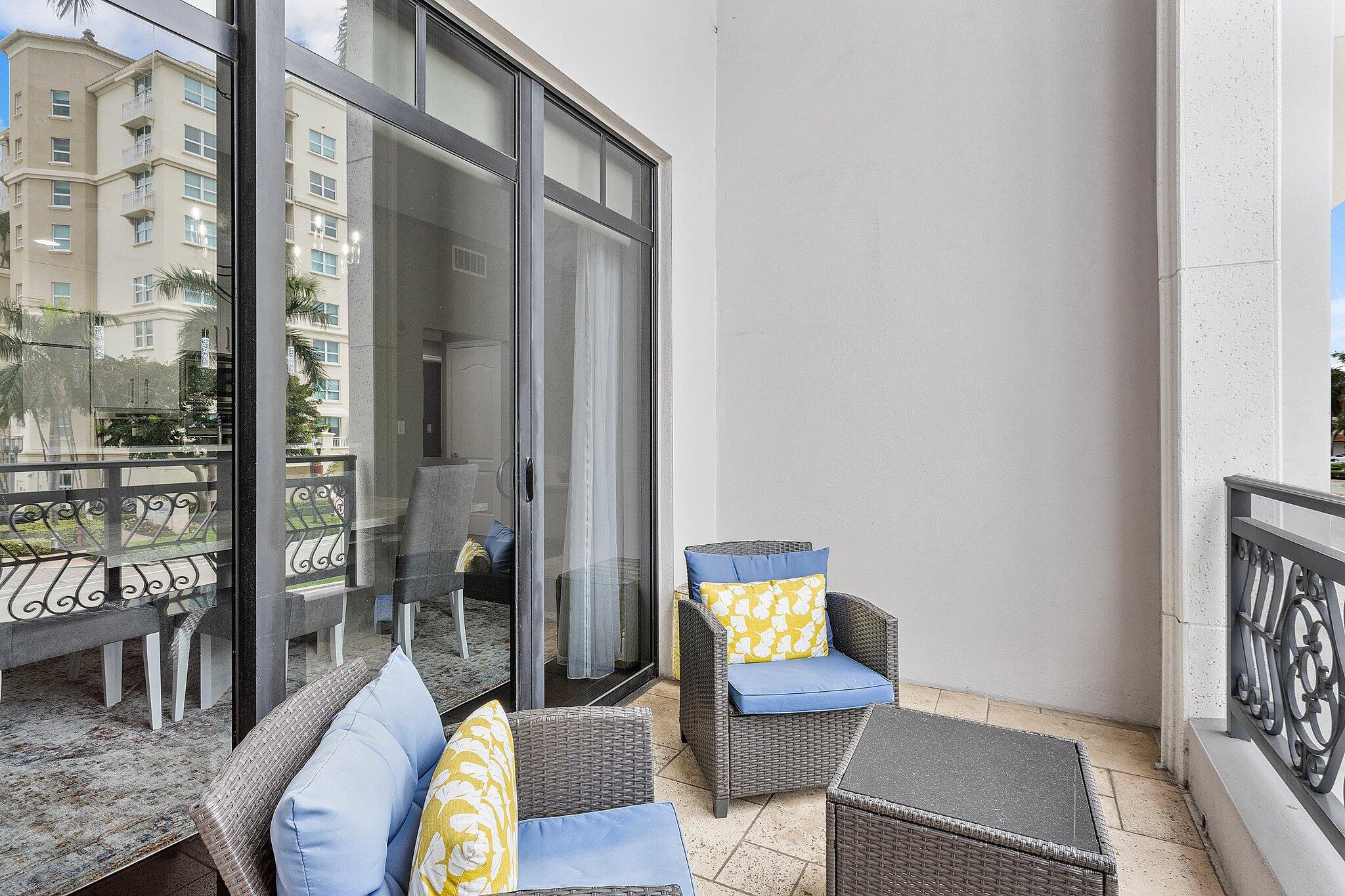 200 E Palmetto Park Road 10