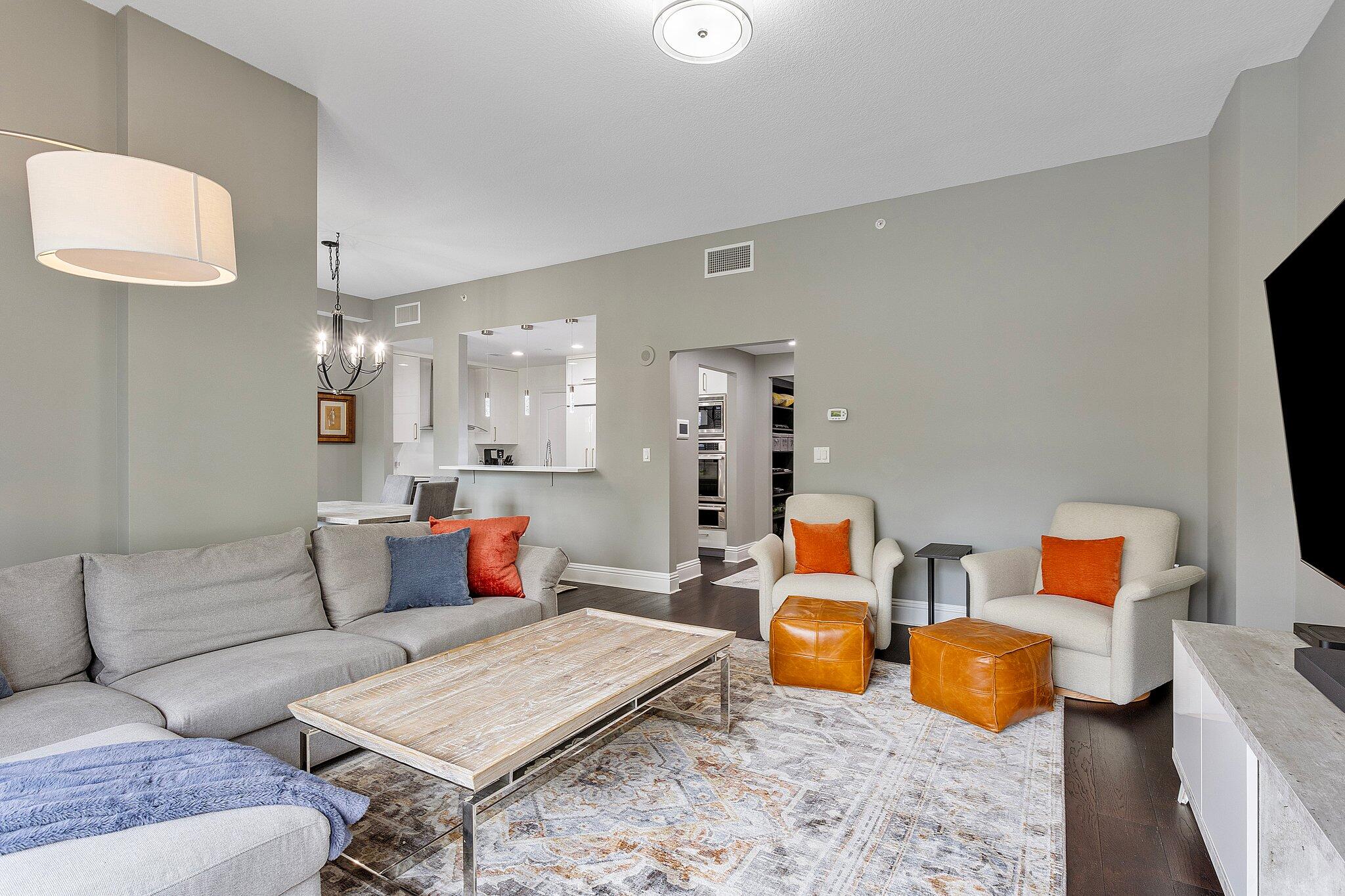 200 E Palmetto Park Road 10