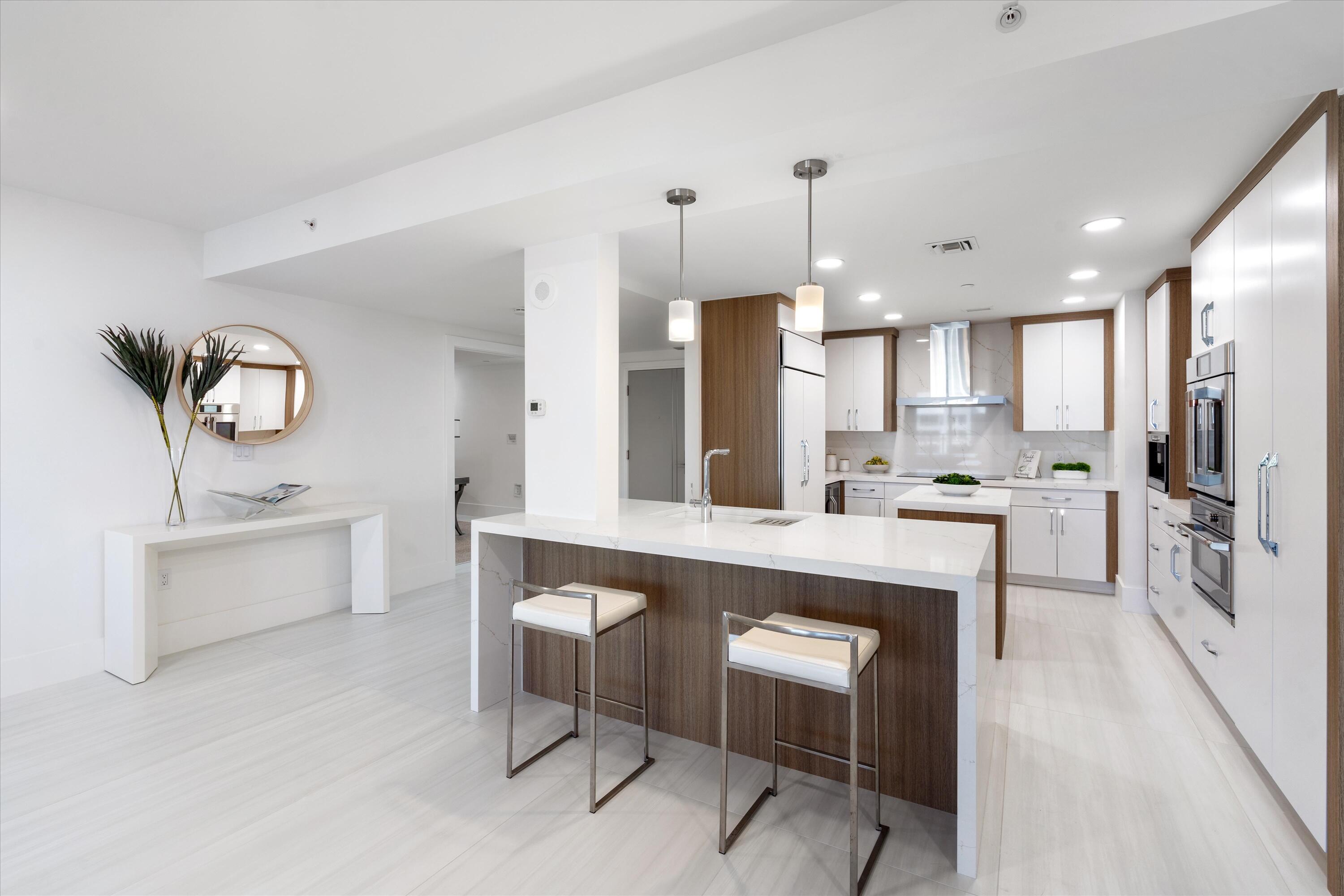 200 E Palmetto Park Road 812