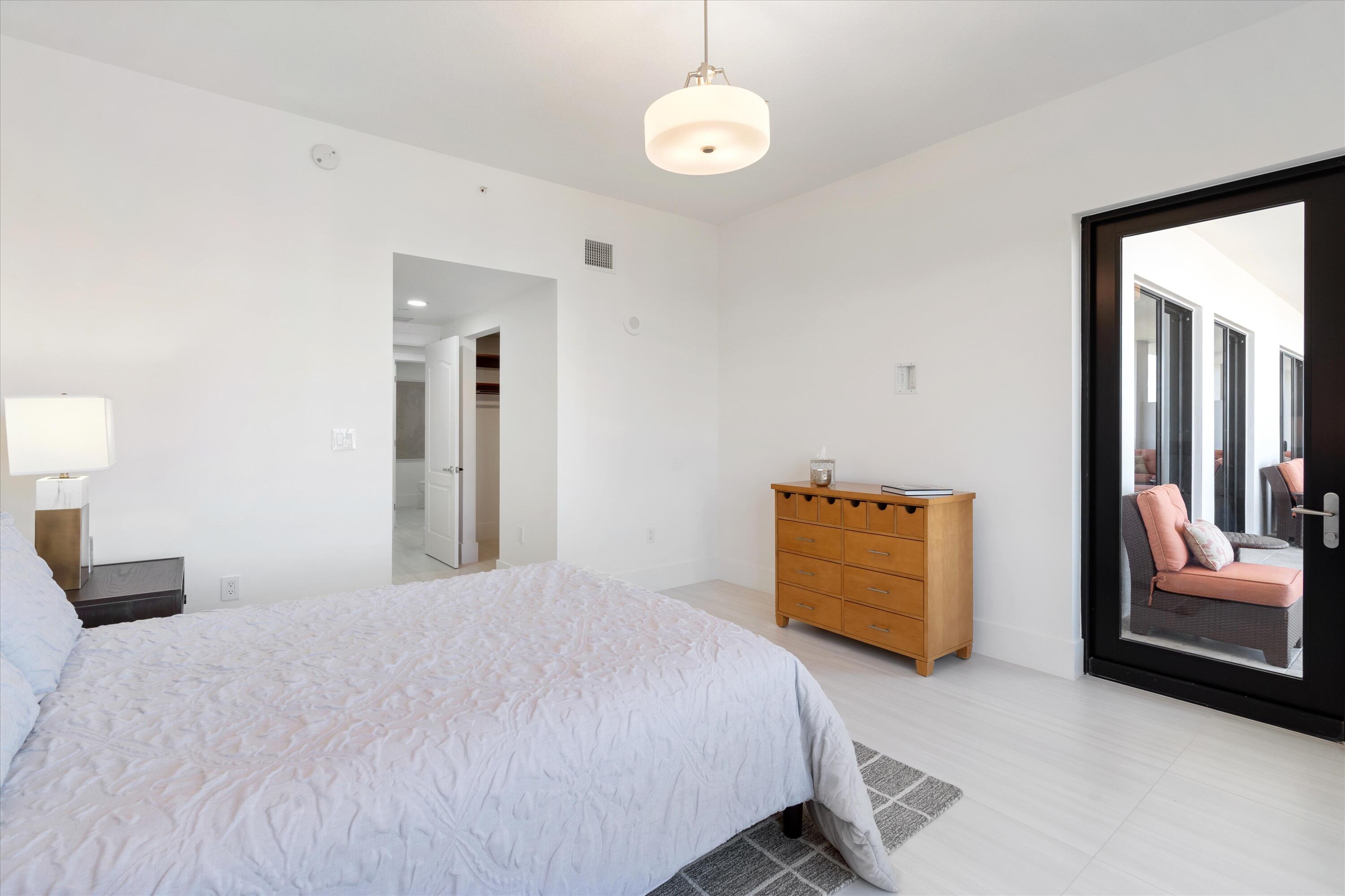 200 E Palmetto Park Road 812