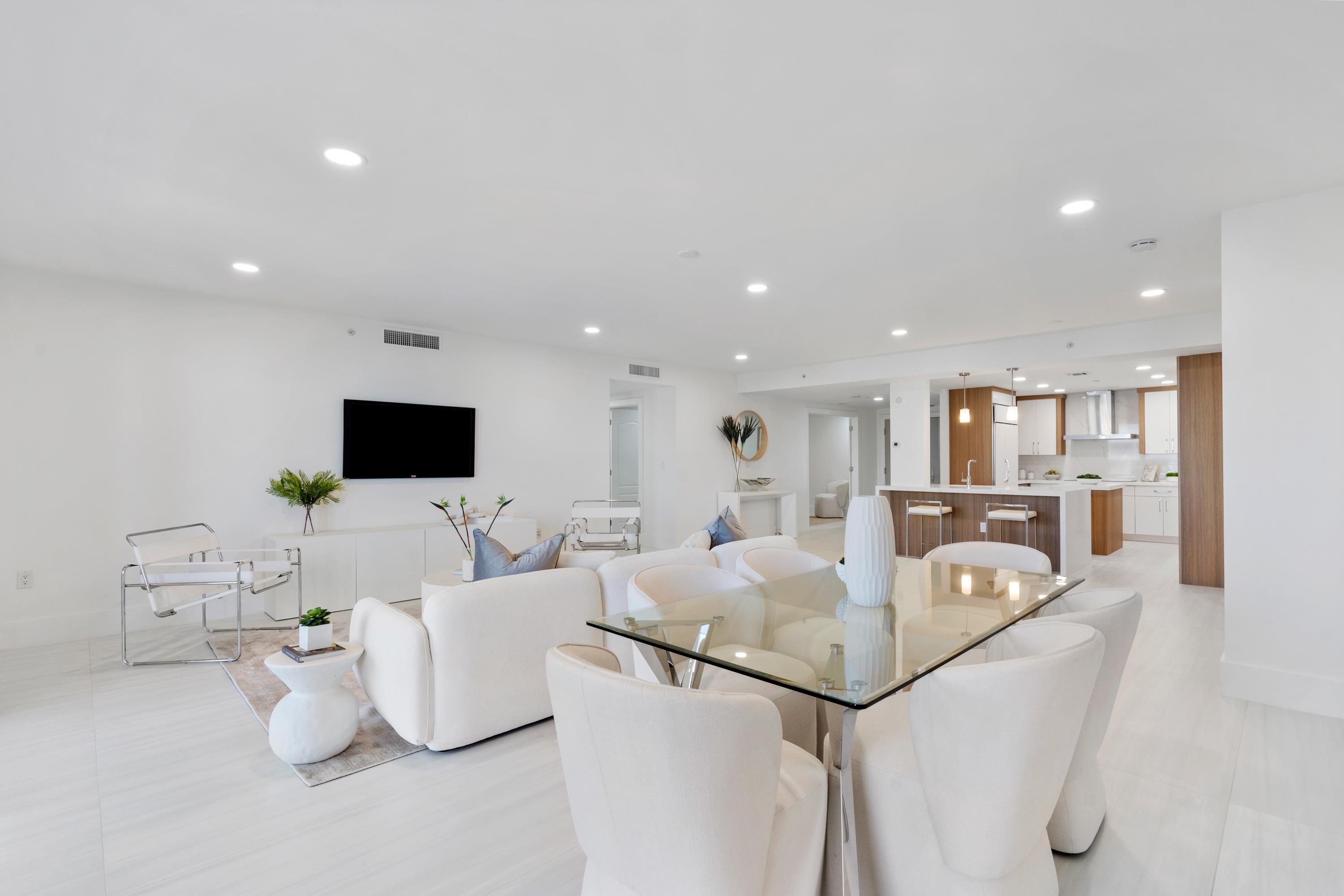 200 E Palmetto Park Road 812
