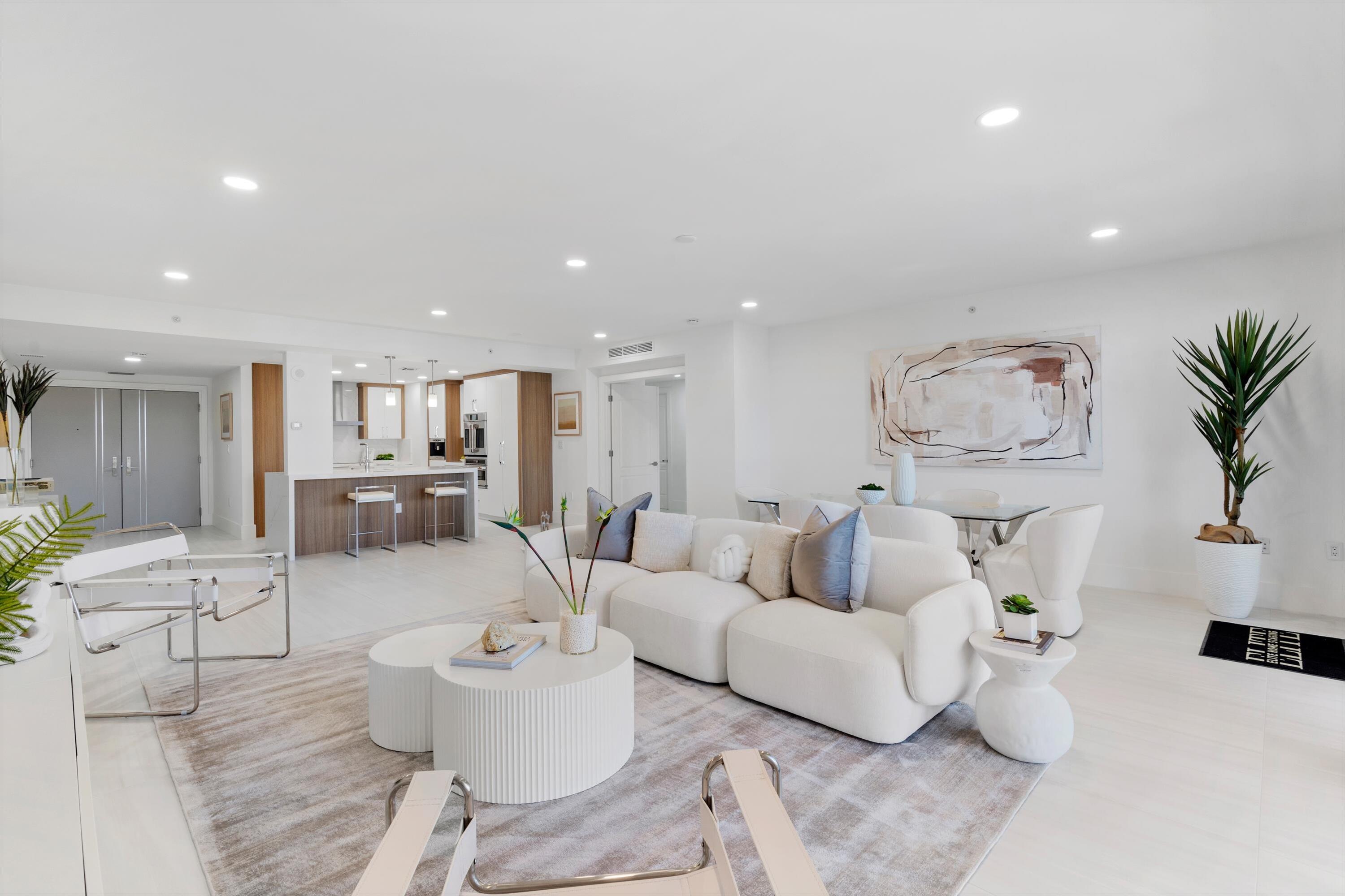 200 E Palmetto Park Road 812