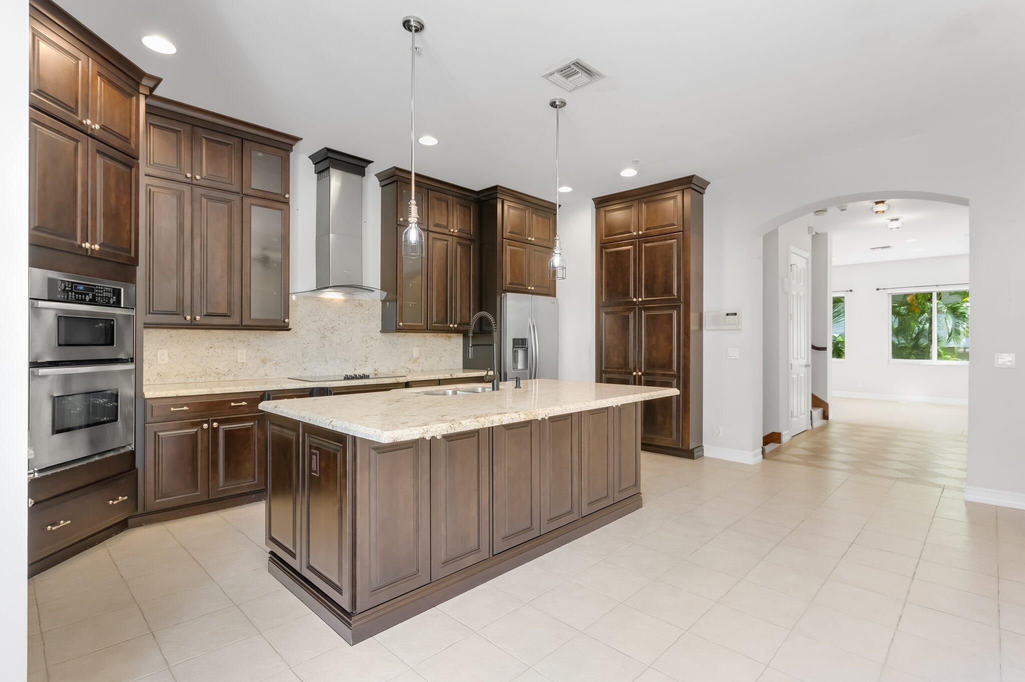 921 Osceola Drive 11