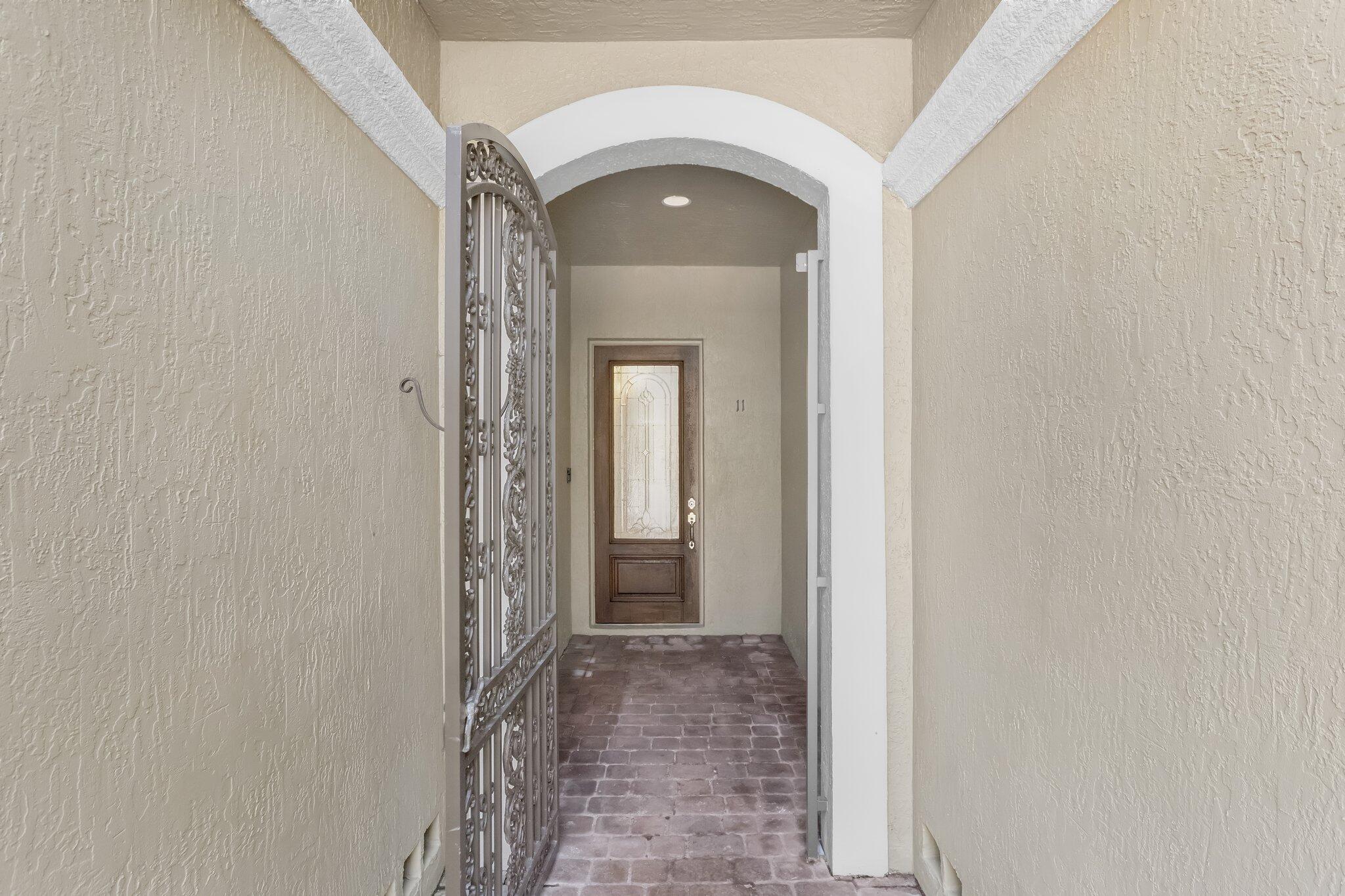 921 Osceola Drive 11