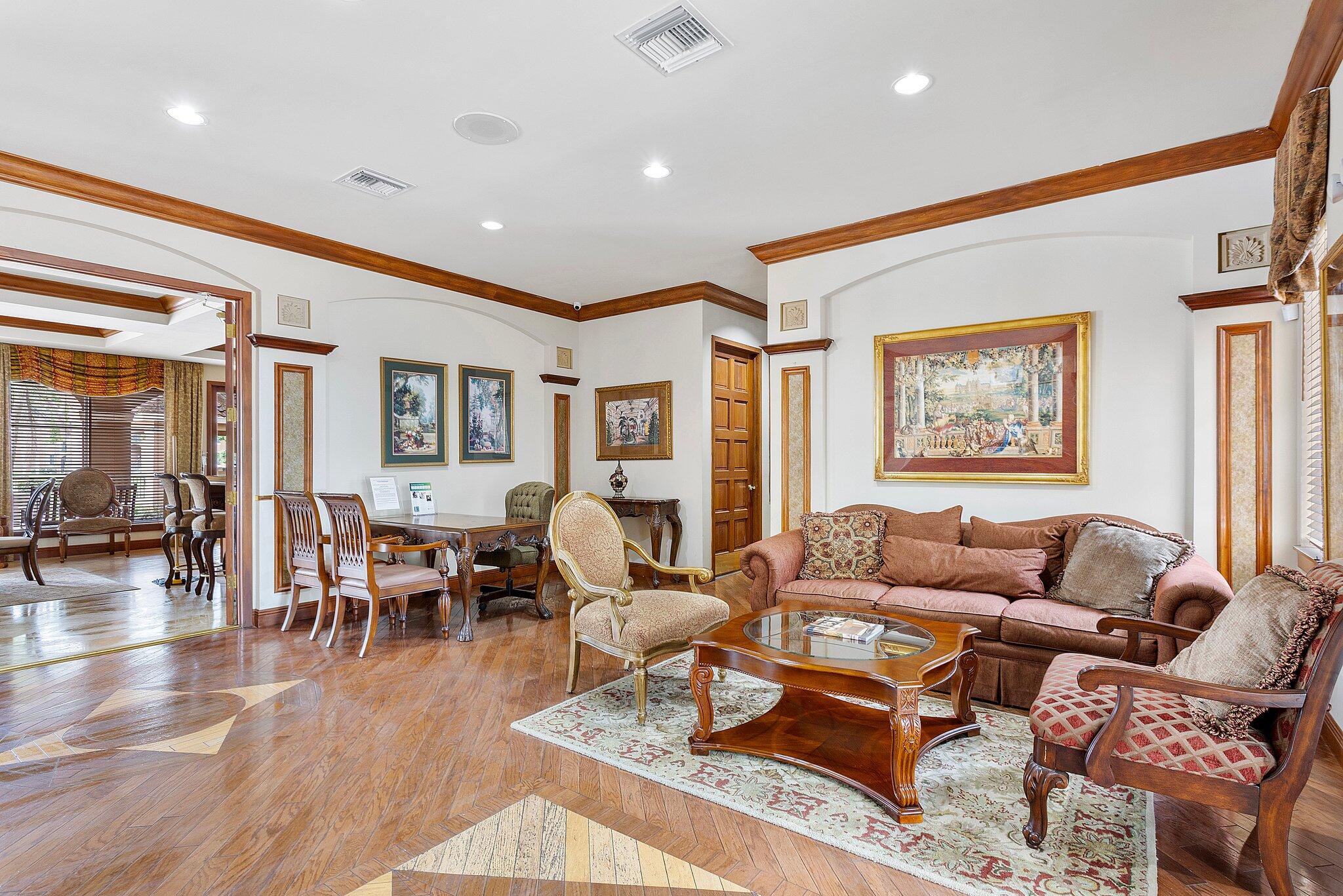 4852 N State Road 7 3303