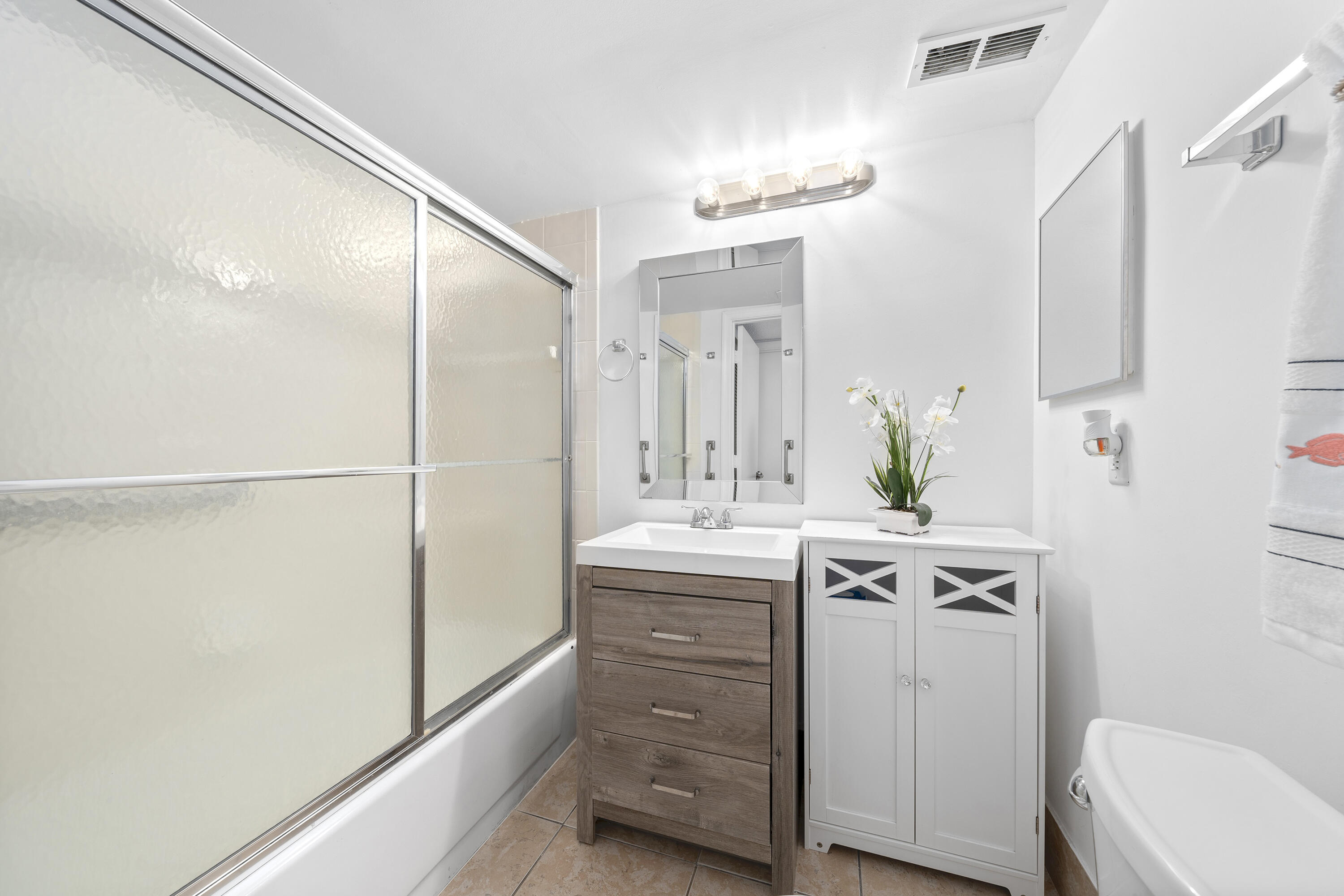 807 Congressional Way 807