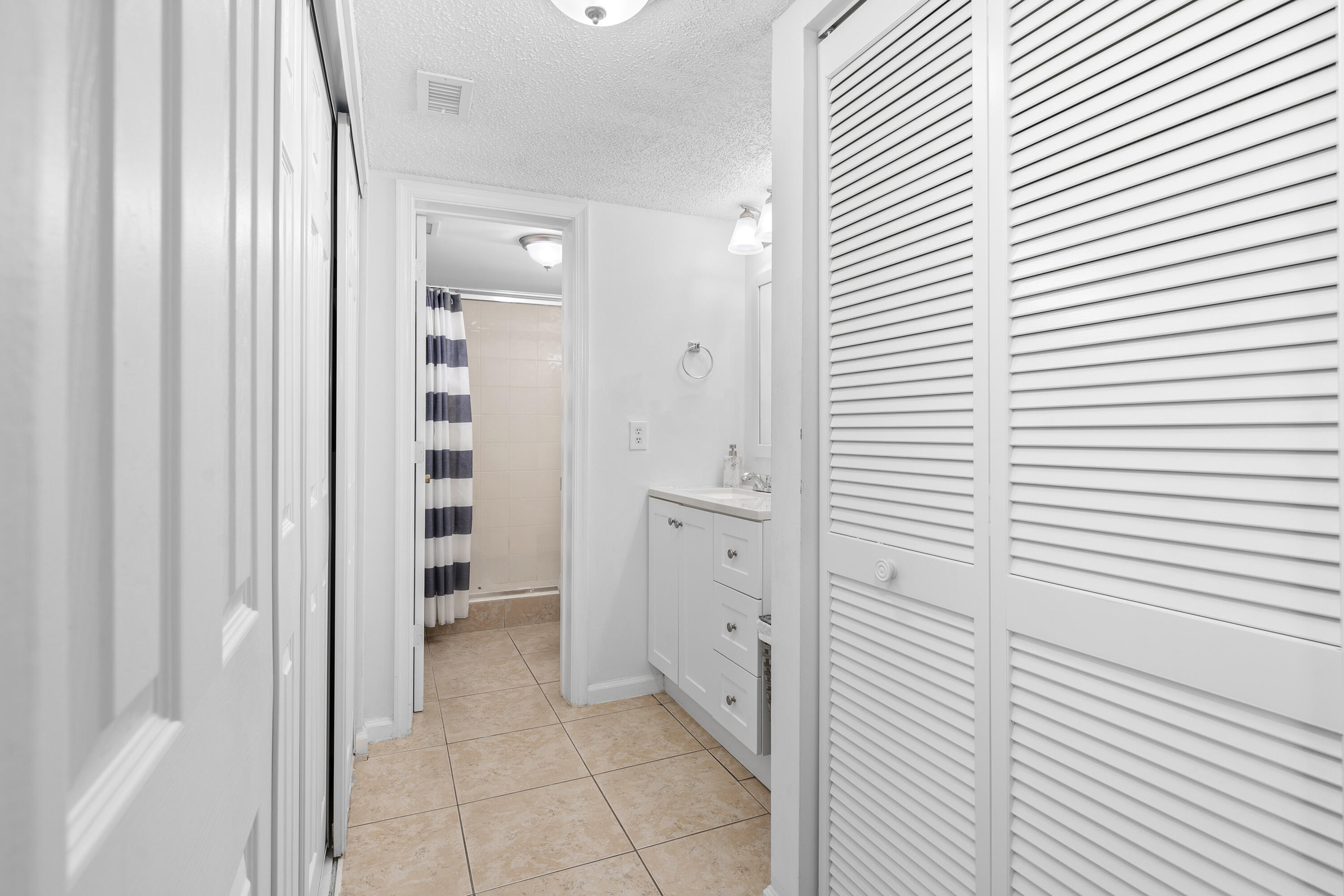 807 Congressional Way 807