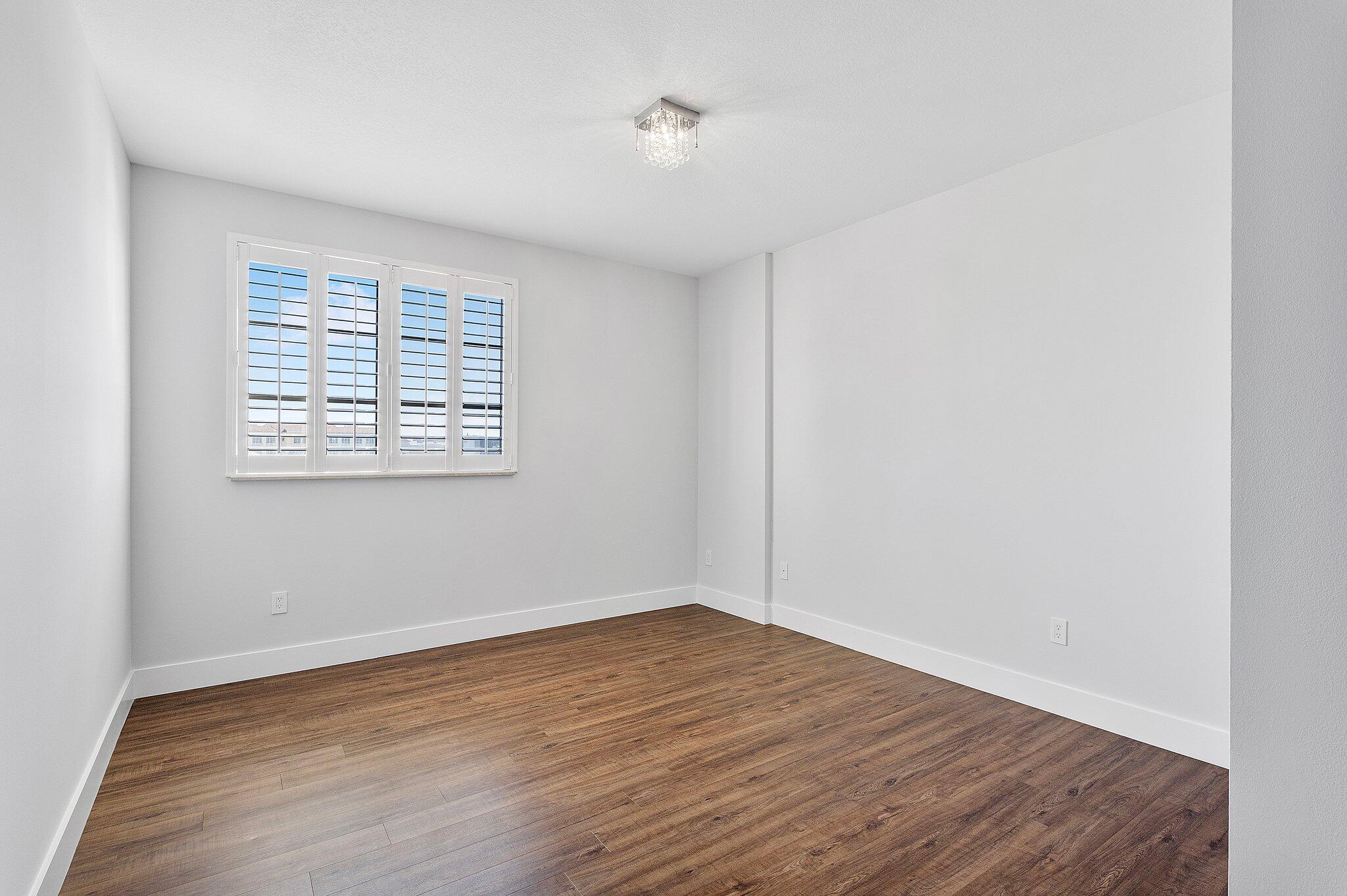 233 S Federal Highway 617