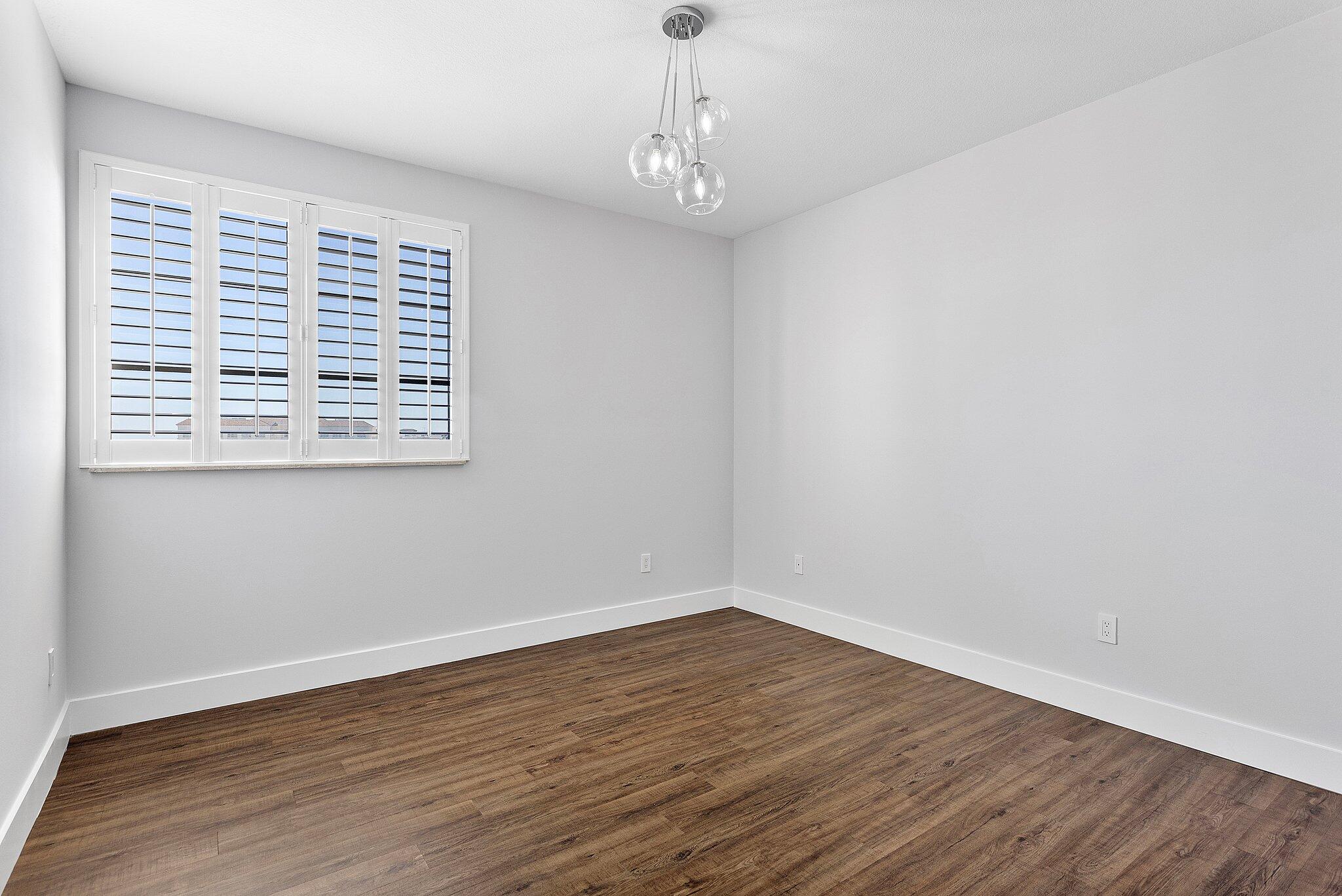 233 S Federal Highway 617