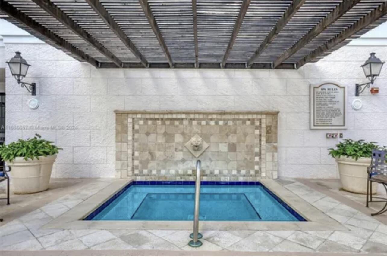 233 S Federal Highway 617