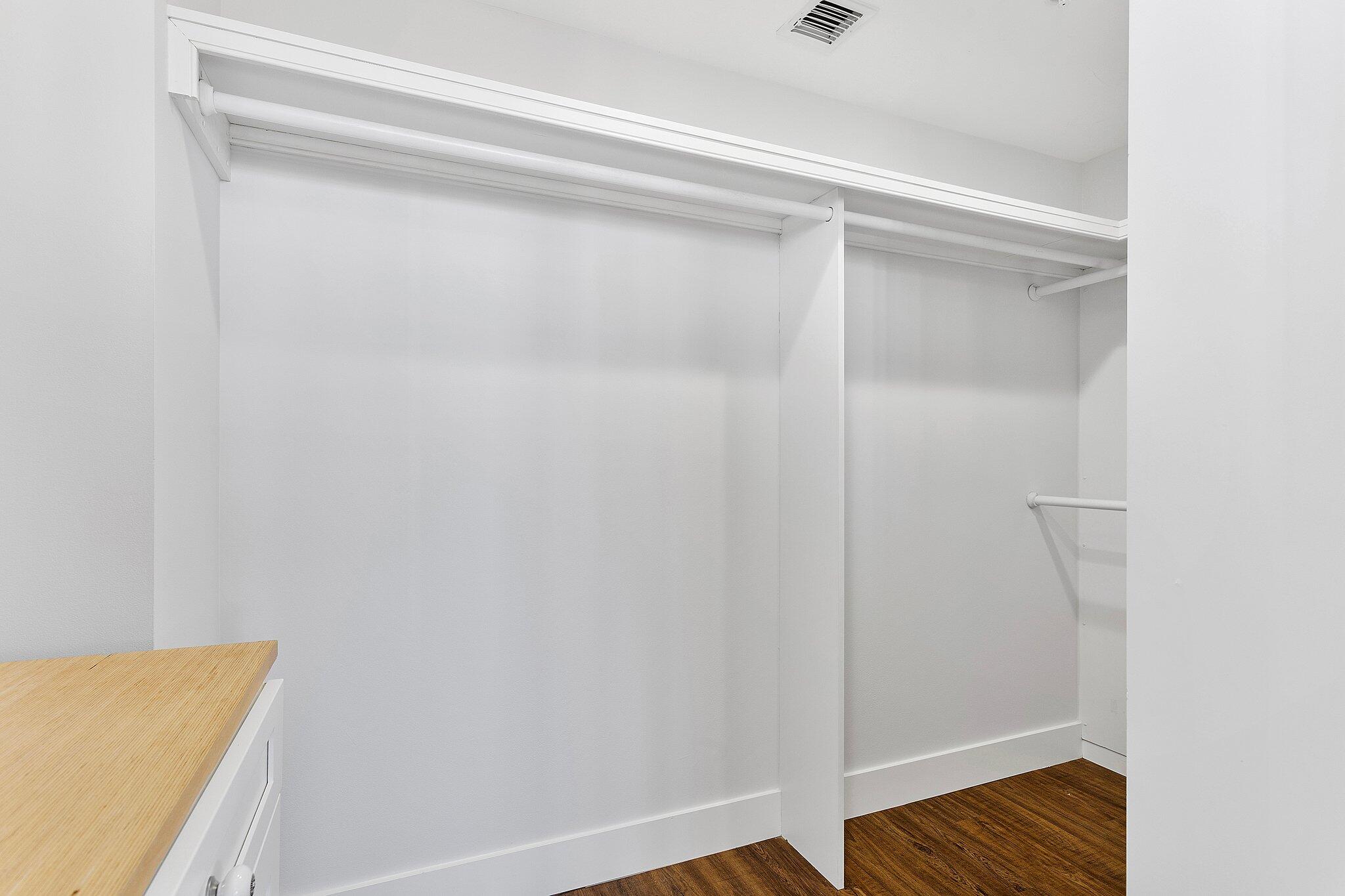 233 S Federal Highway 617