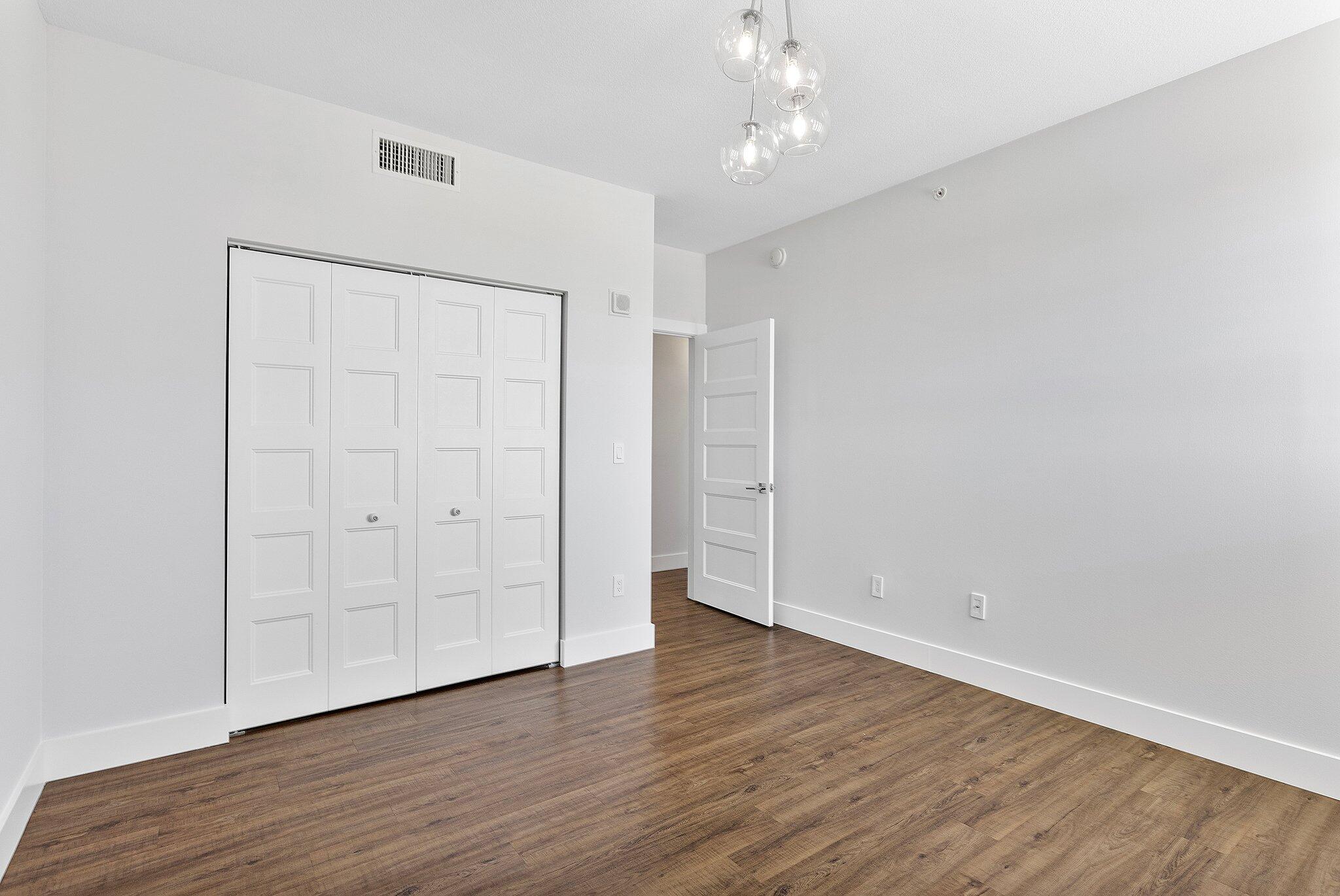 233 S Federal Highway 617