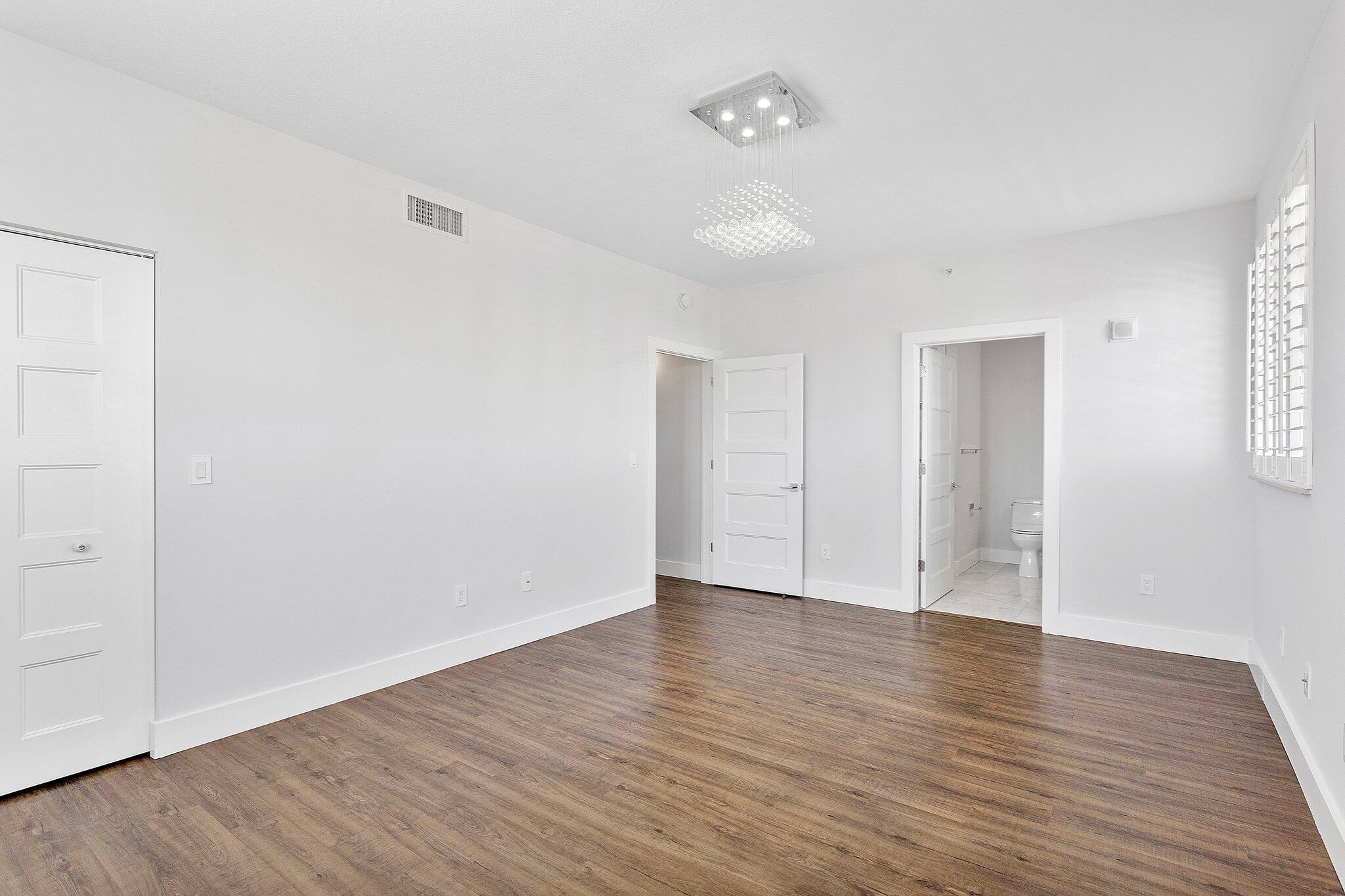 233 S Federal Highway 617