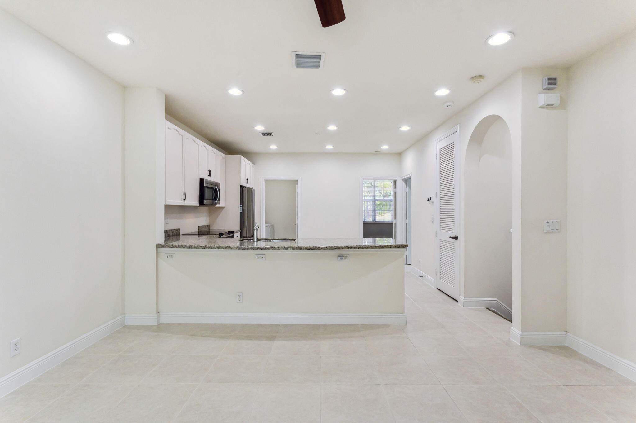 1647 N Federal Highway