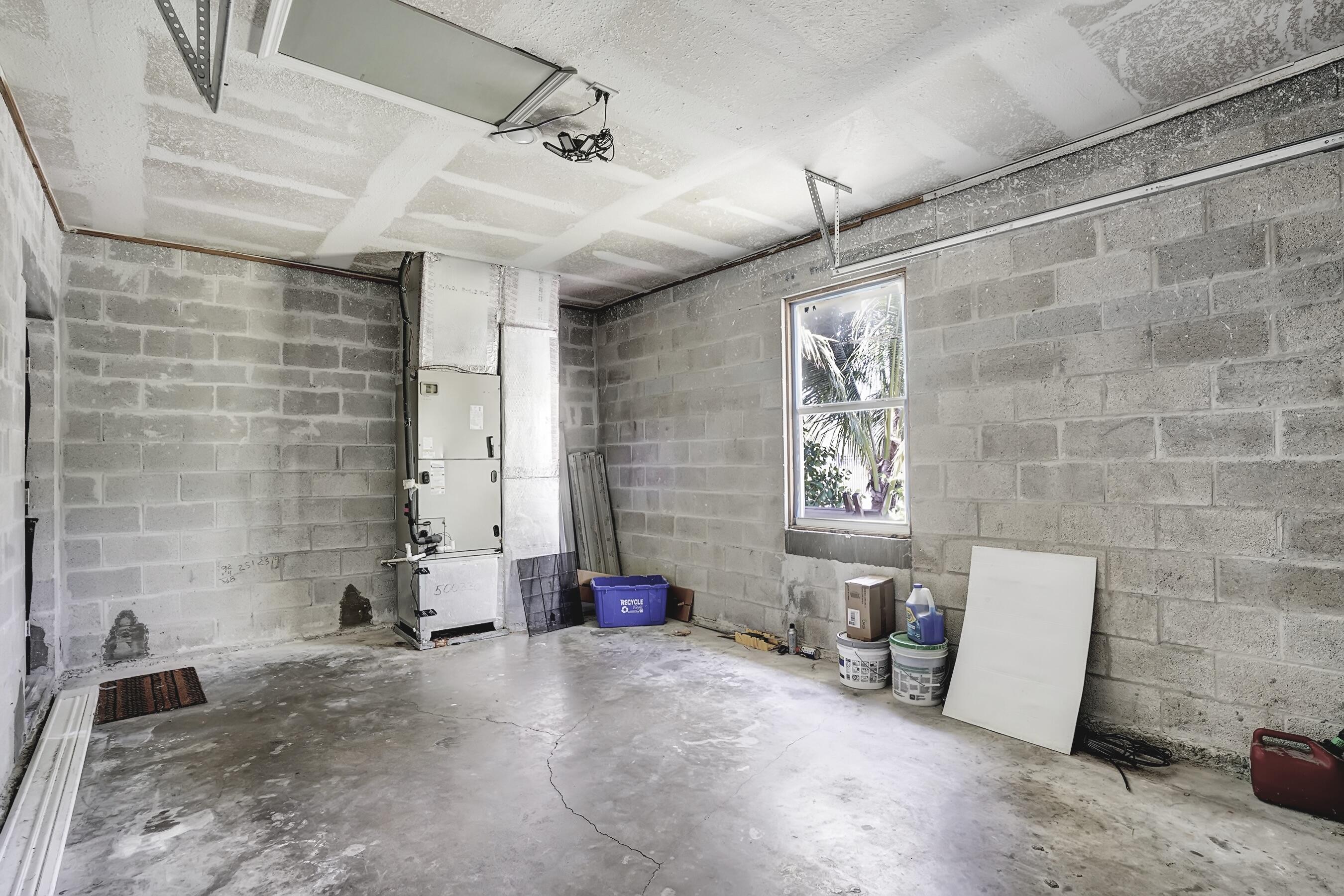 724 SW 9th Street
