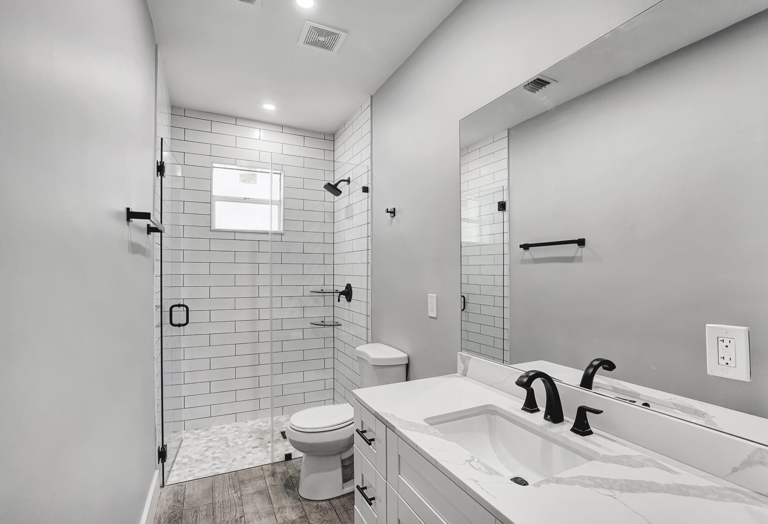 724 SW 9th Street
