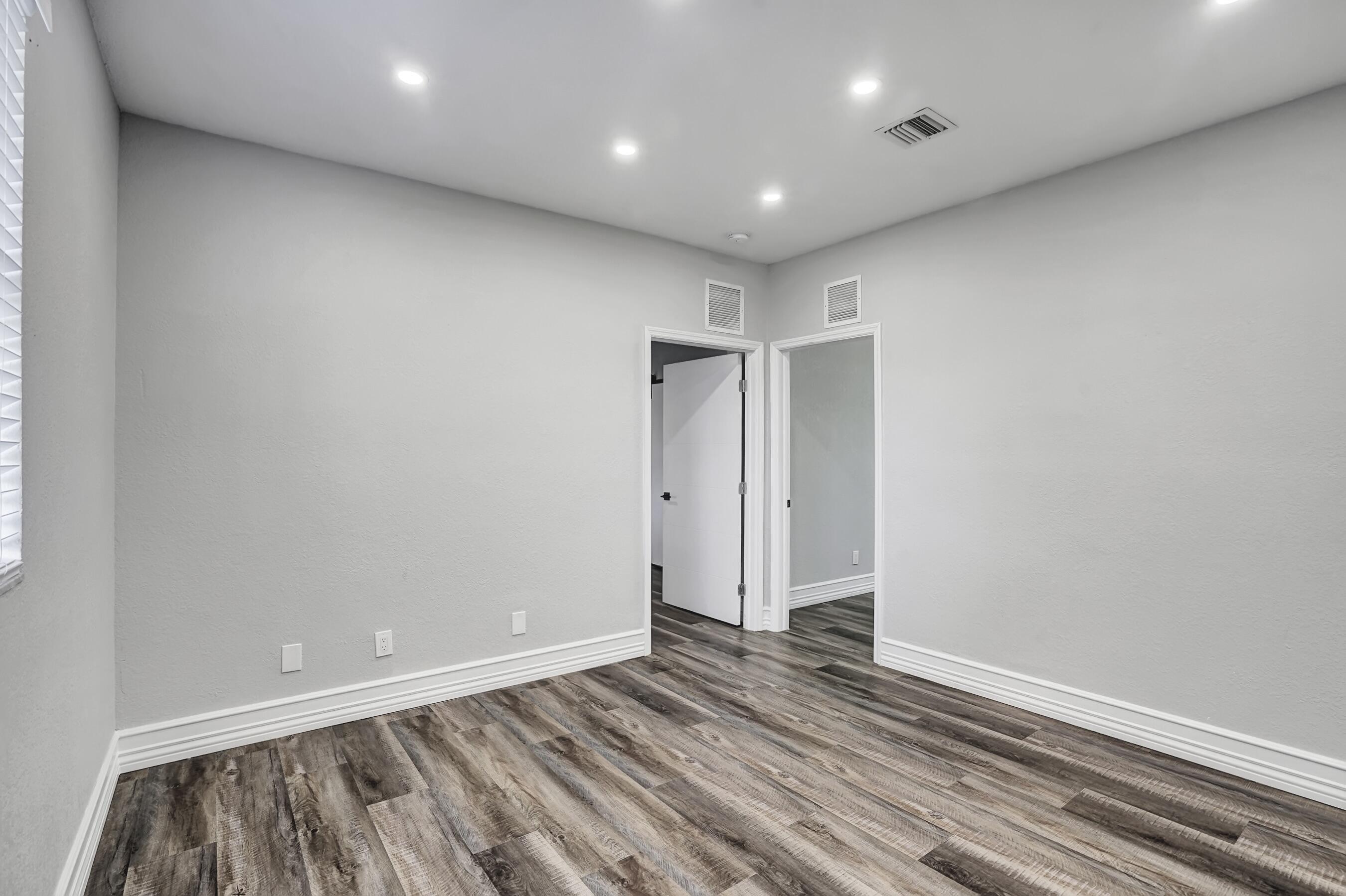 724 SW 9th Street