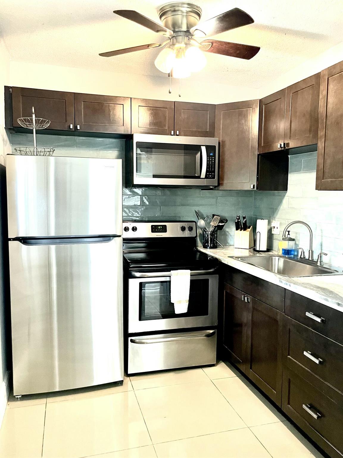408 SE 12th Court 4
