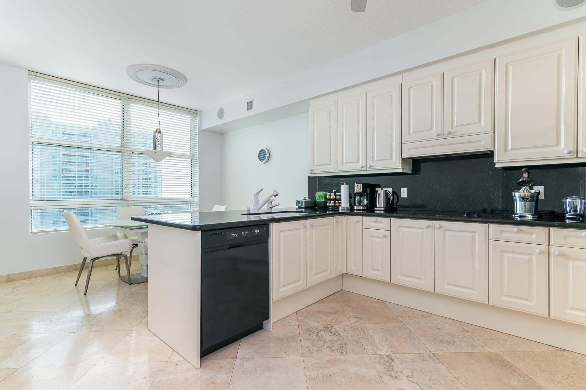 3720 S Ocean Boulevard 907