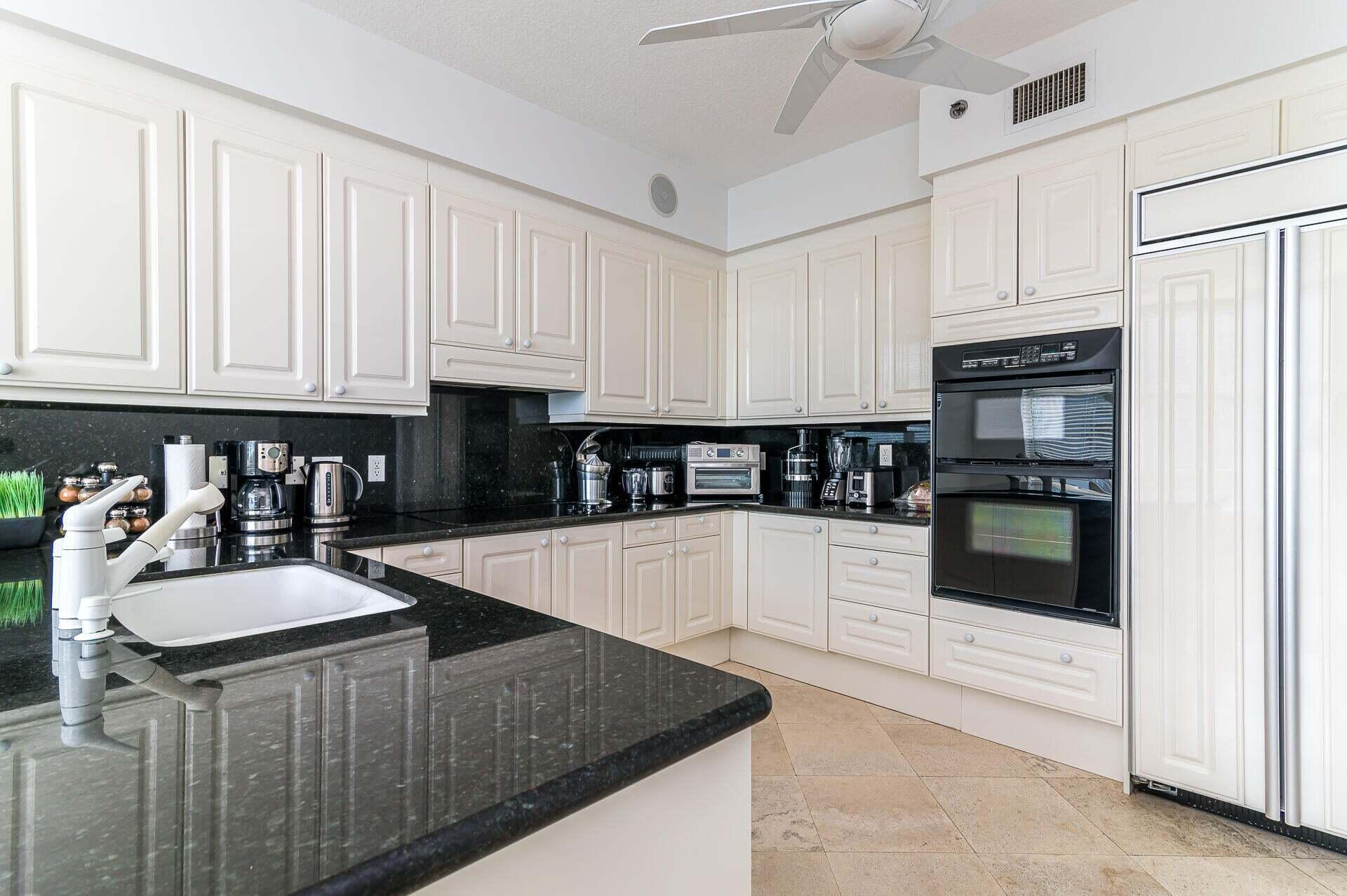 3720 S Ocean Boulevard 907