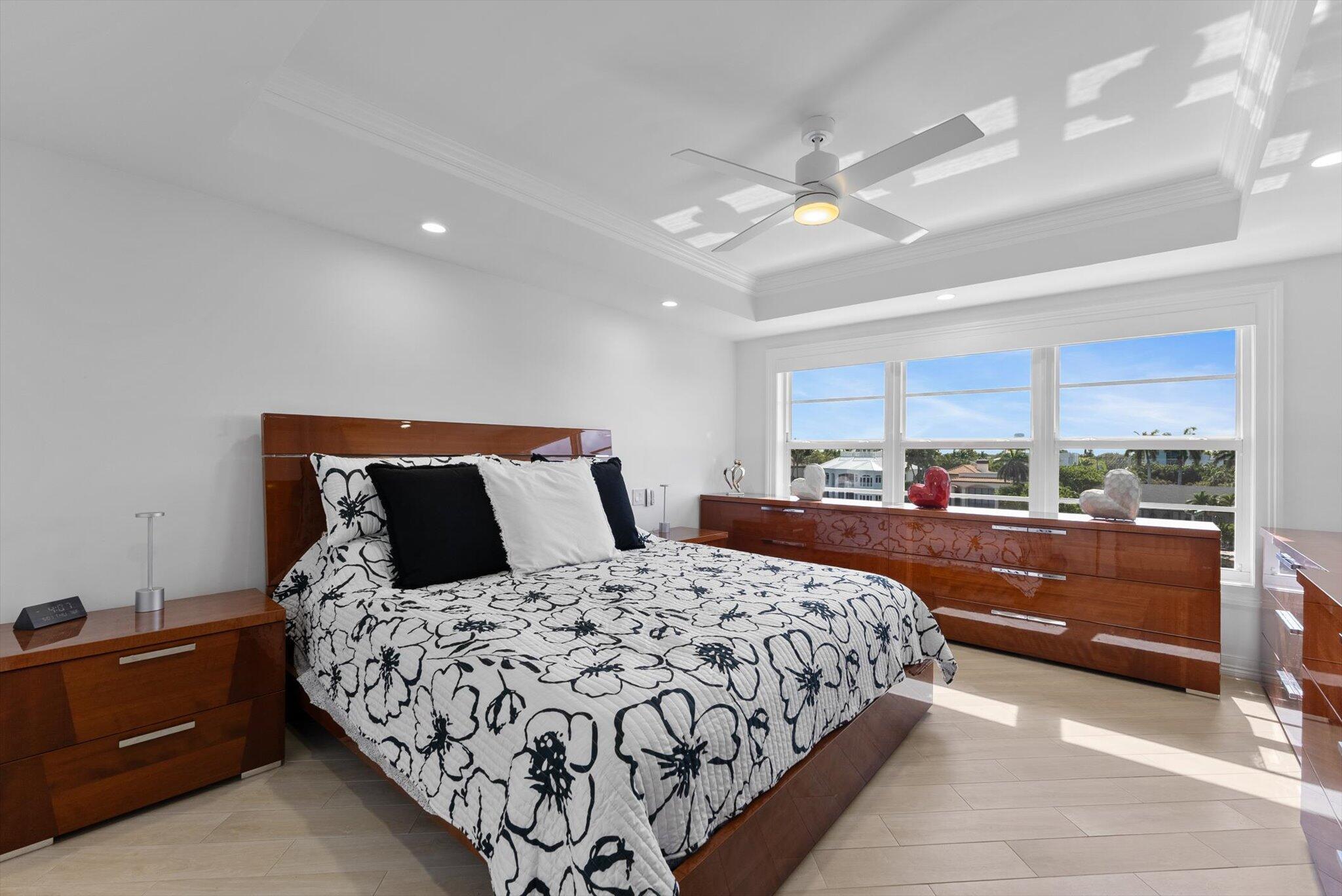 400 Seasage Drive 402