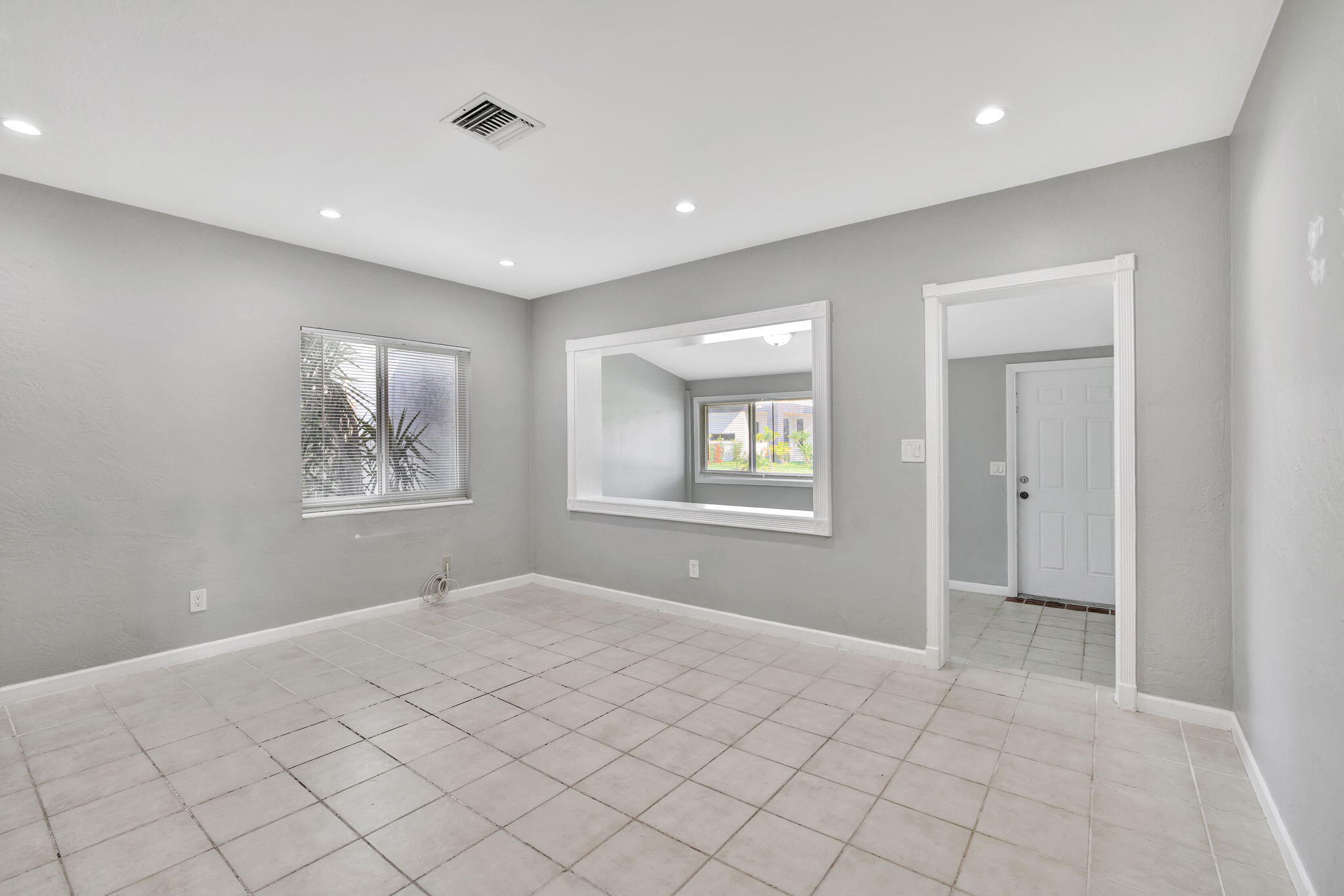 300 NW 16th Street 300