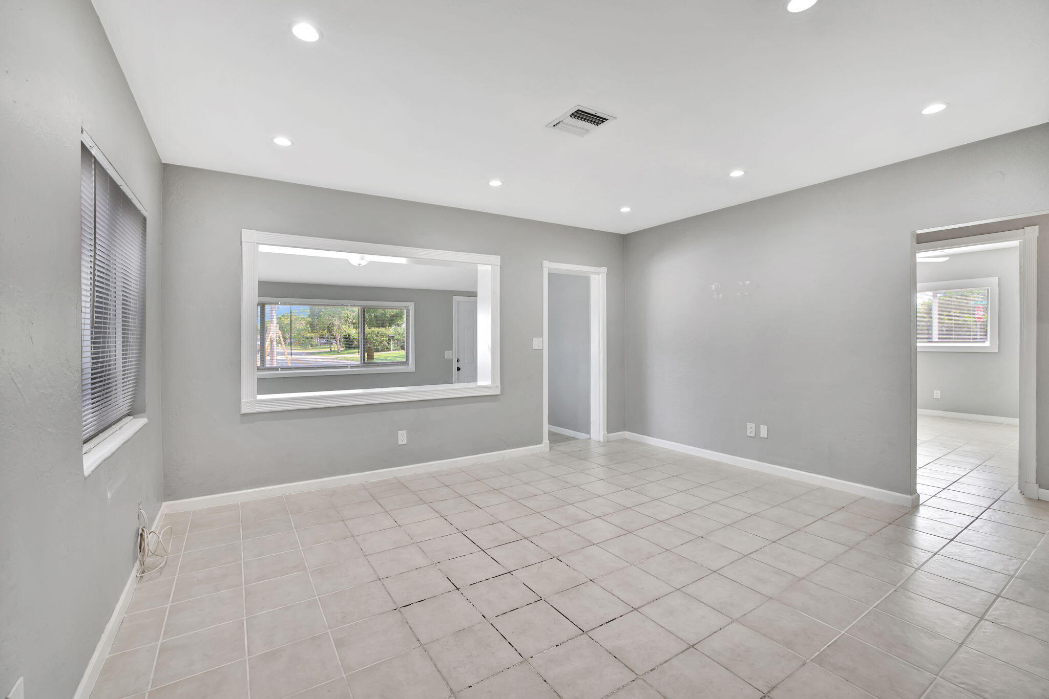 300 NW 16th Street 300