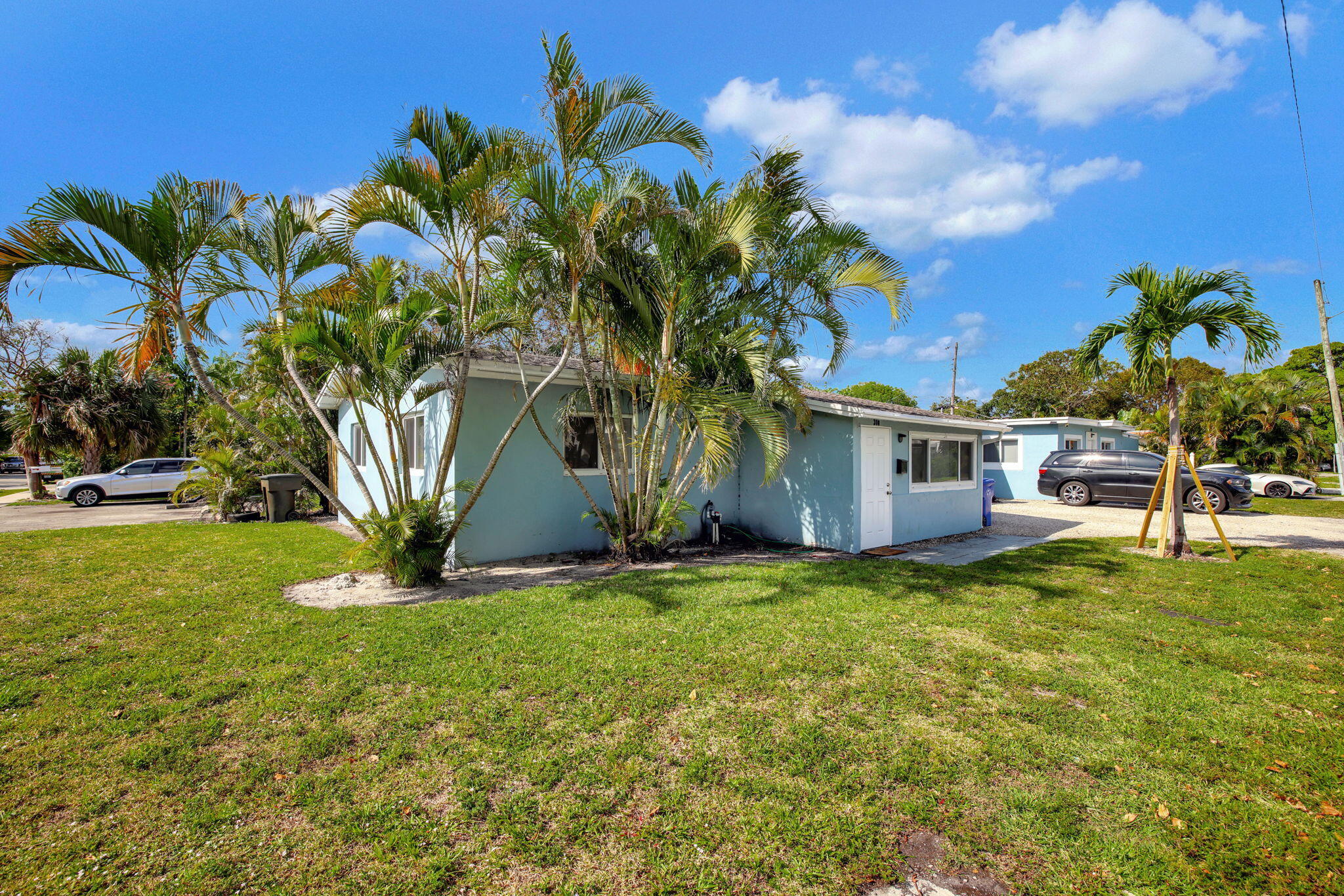 300 NW 16th Street 300