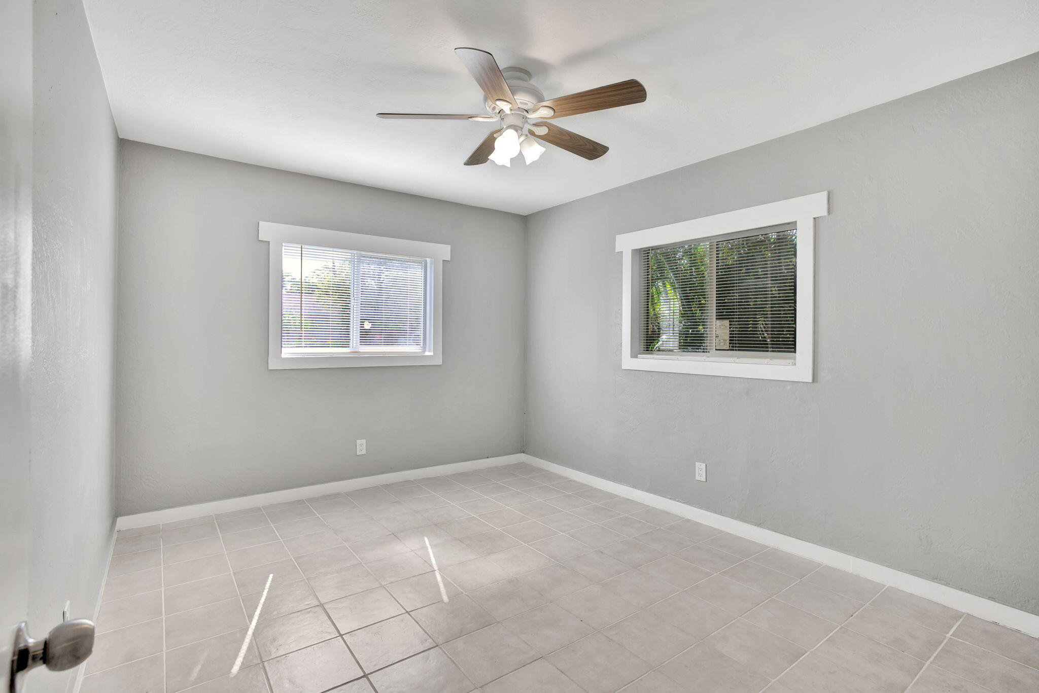 300 NW 16th Street 300