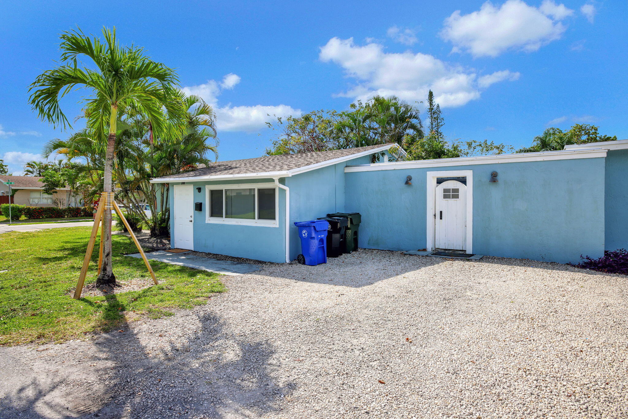 300 NW 16th Street 300