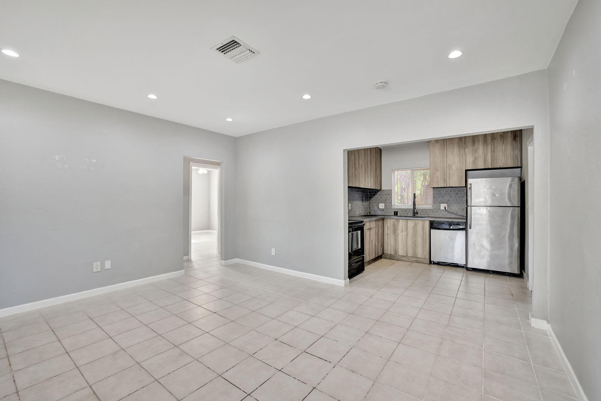 300 NW 16th Street 300
