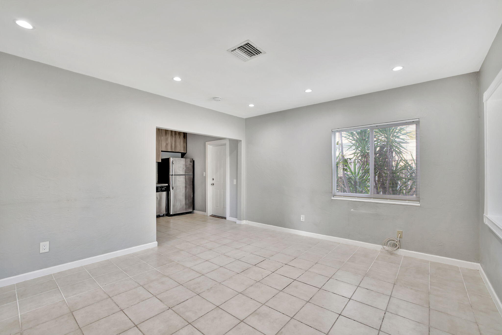 300 NW 16th Street 300
