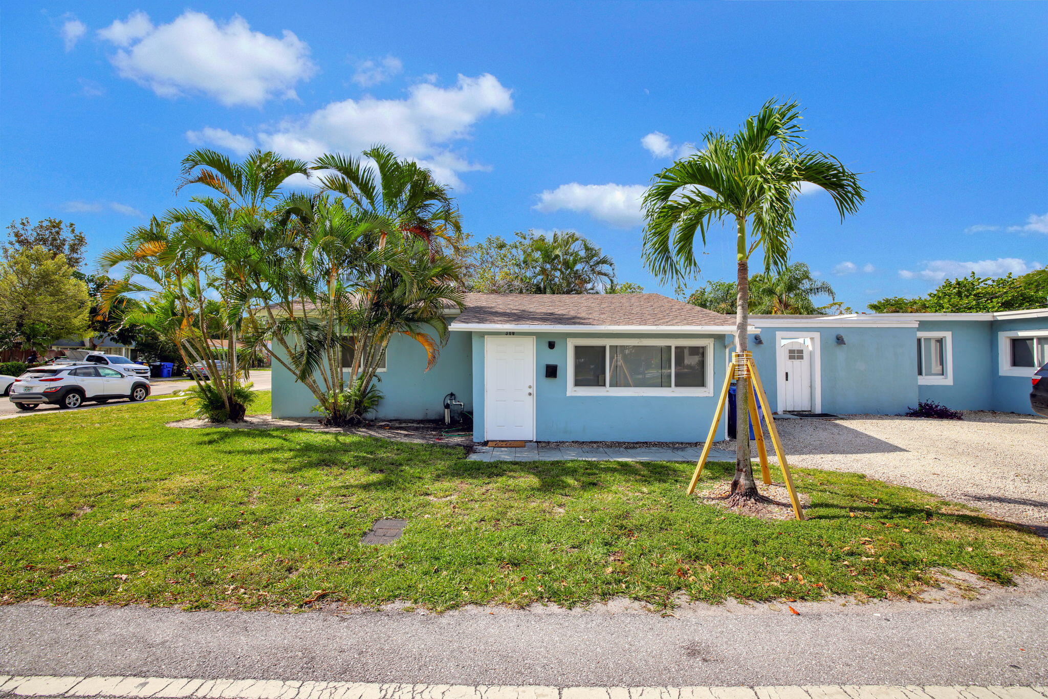 300 NW 16th Street 300