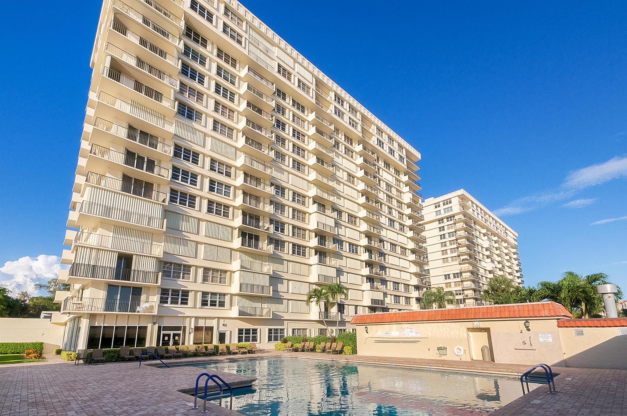 2121 N Ocean Boulevard 1505w
