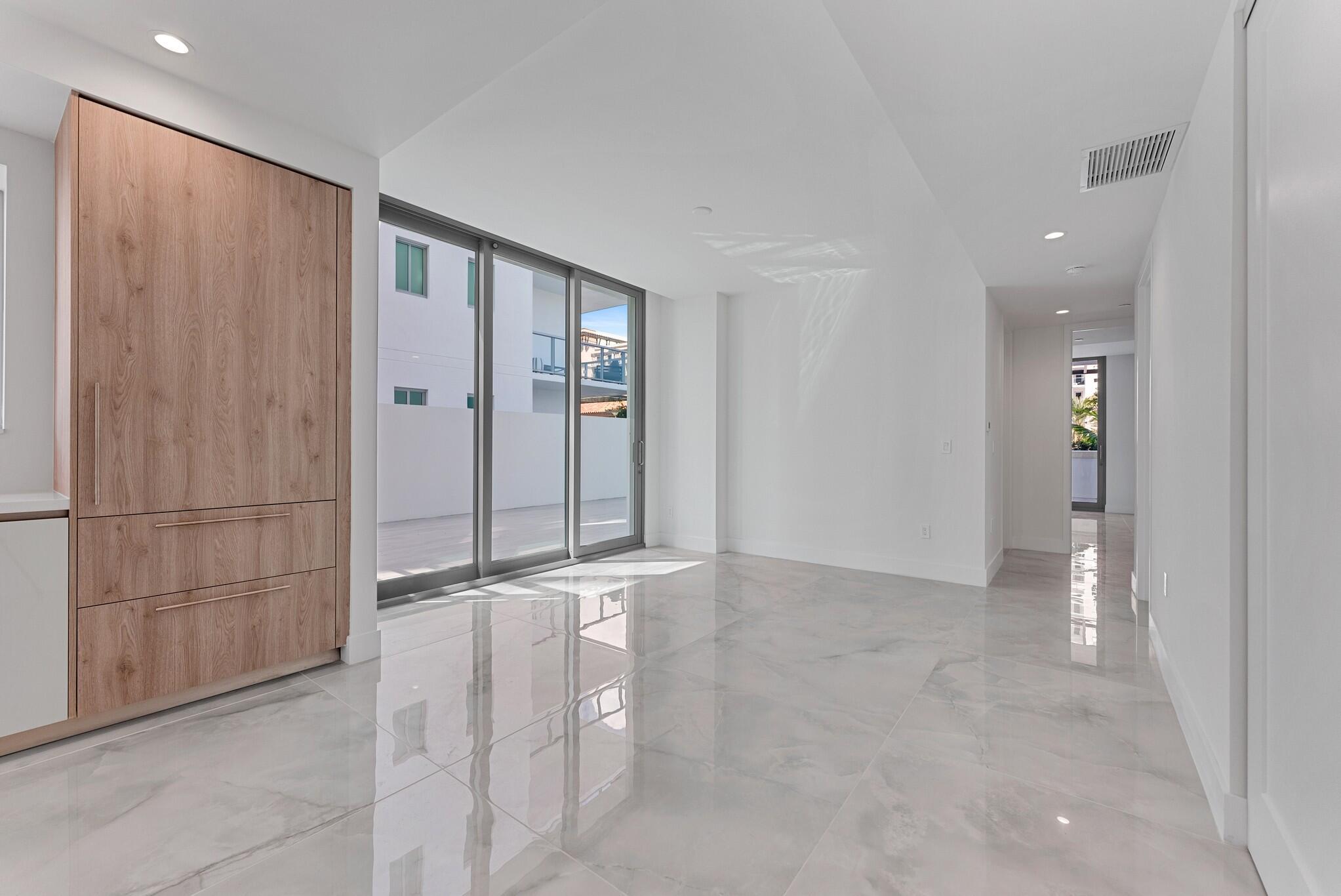 485 E Royal Palm Road 204