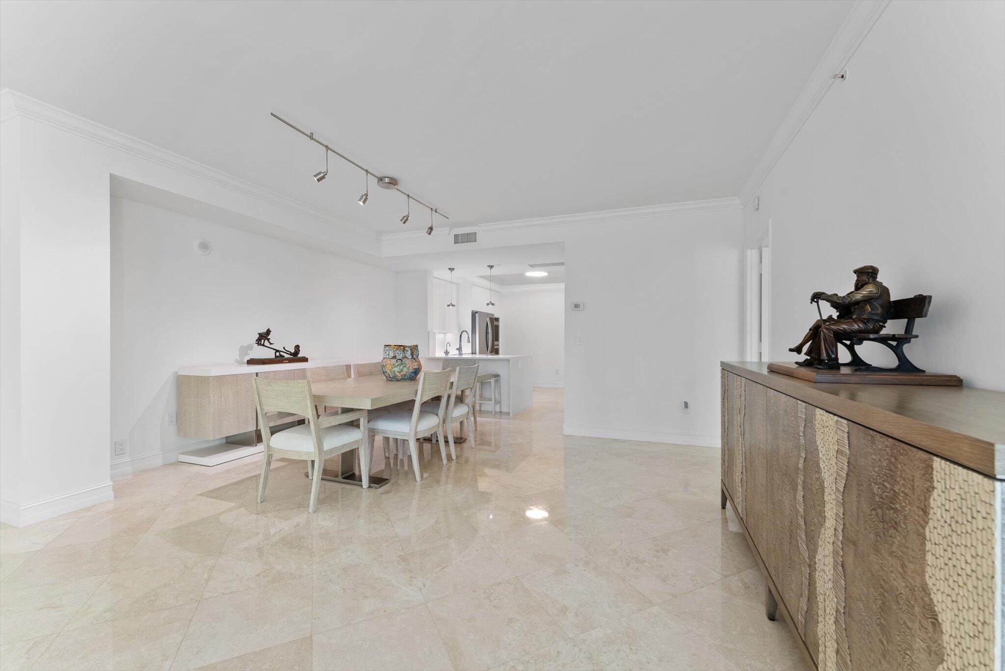 550 SE Mizner Boulevard B206