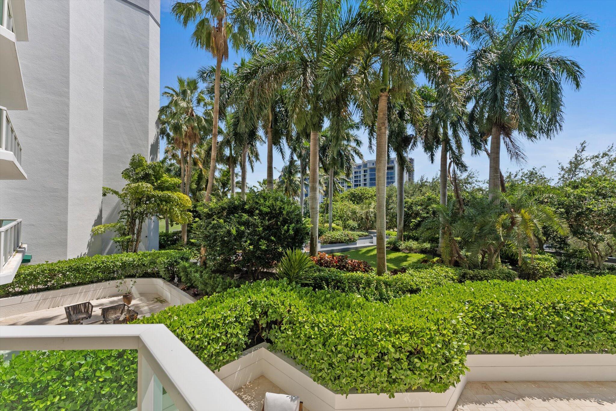 550 SE Mizner Boulevard B206