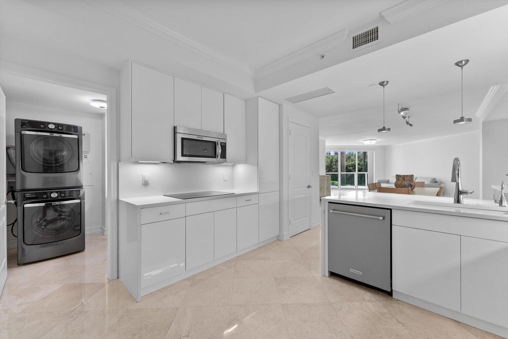 550 SE Mizner Boulevard B206