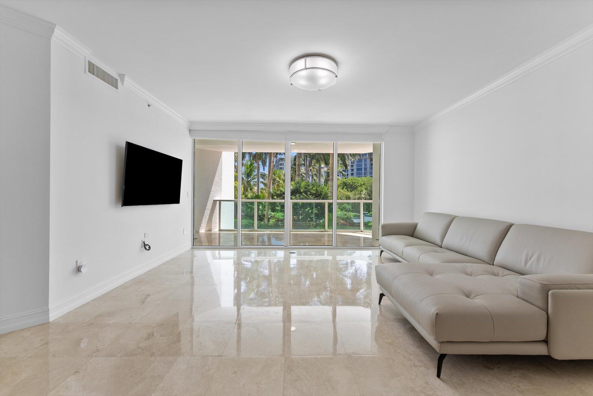 550 SE Mizner Boulevard B206