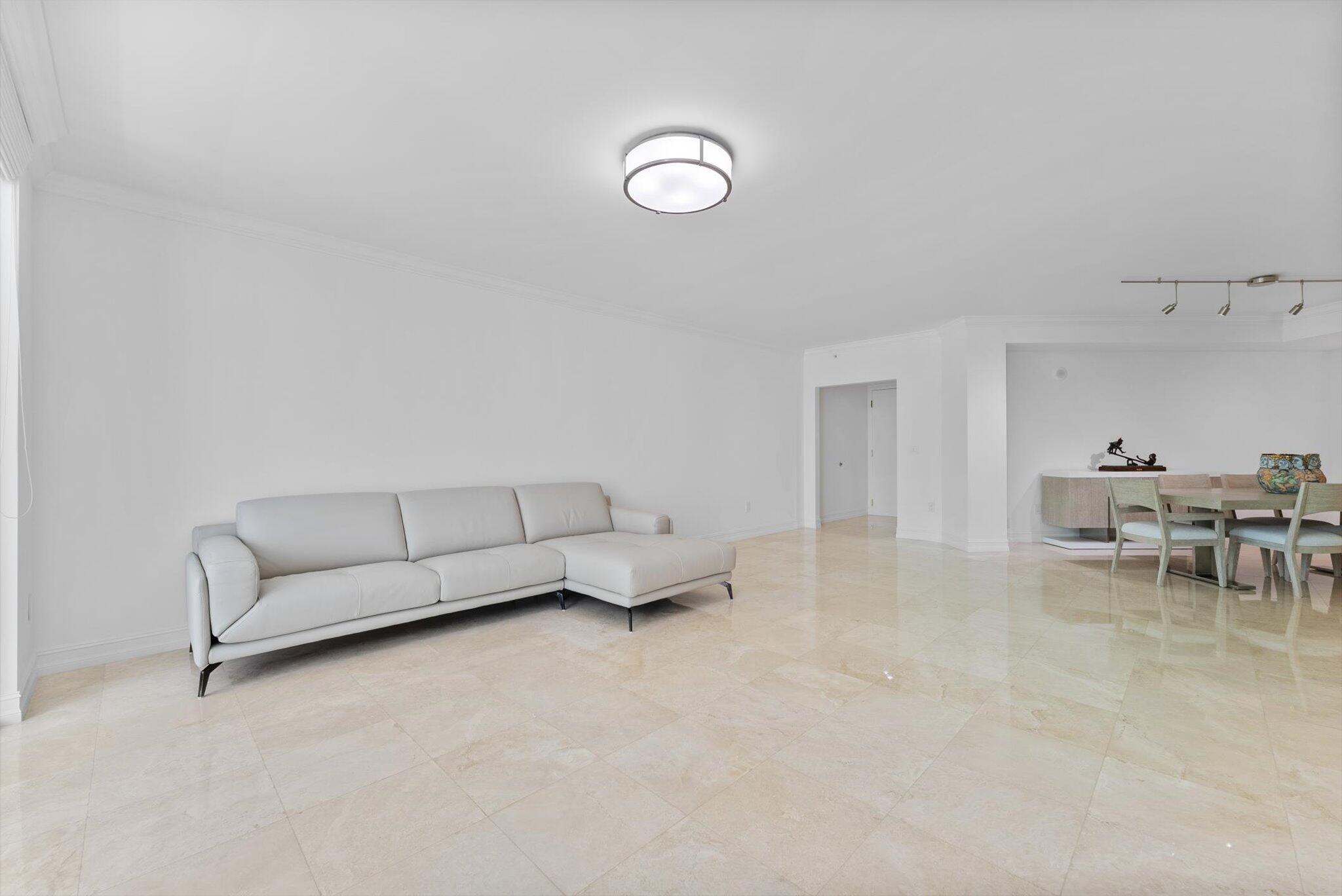550 SE Mizner Boulevard B206
